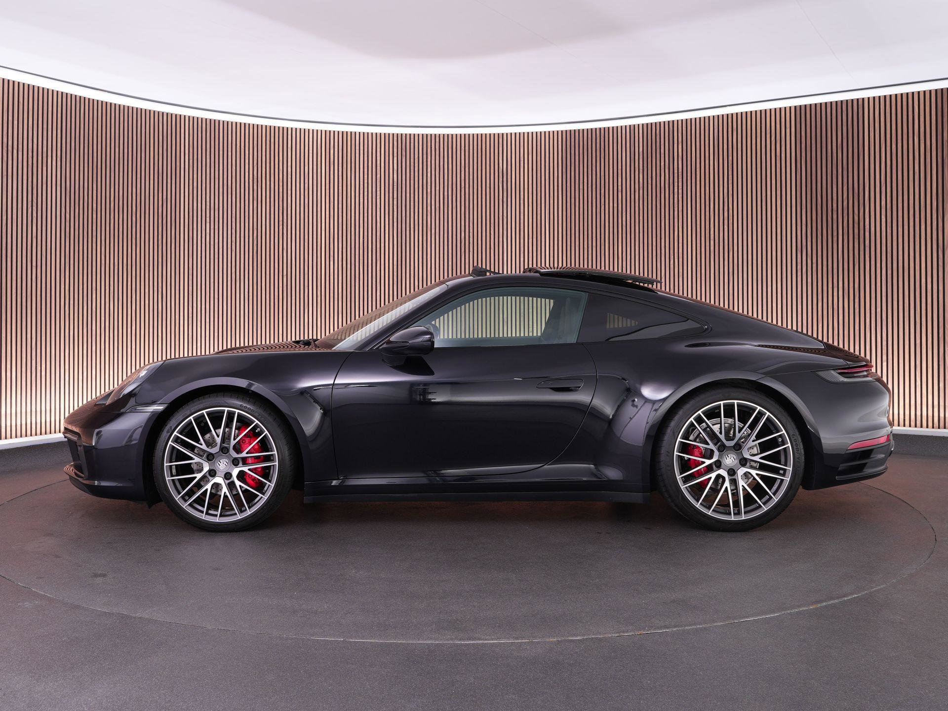 Porsche 911 met kenteken HHZ-85-Z – achteraanzicht