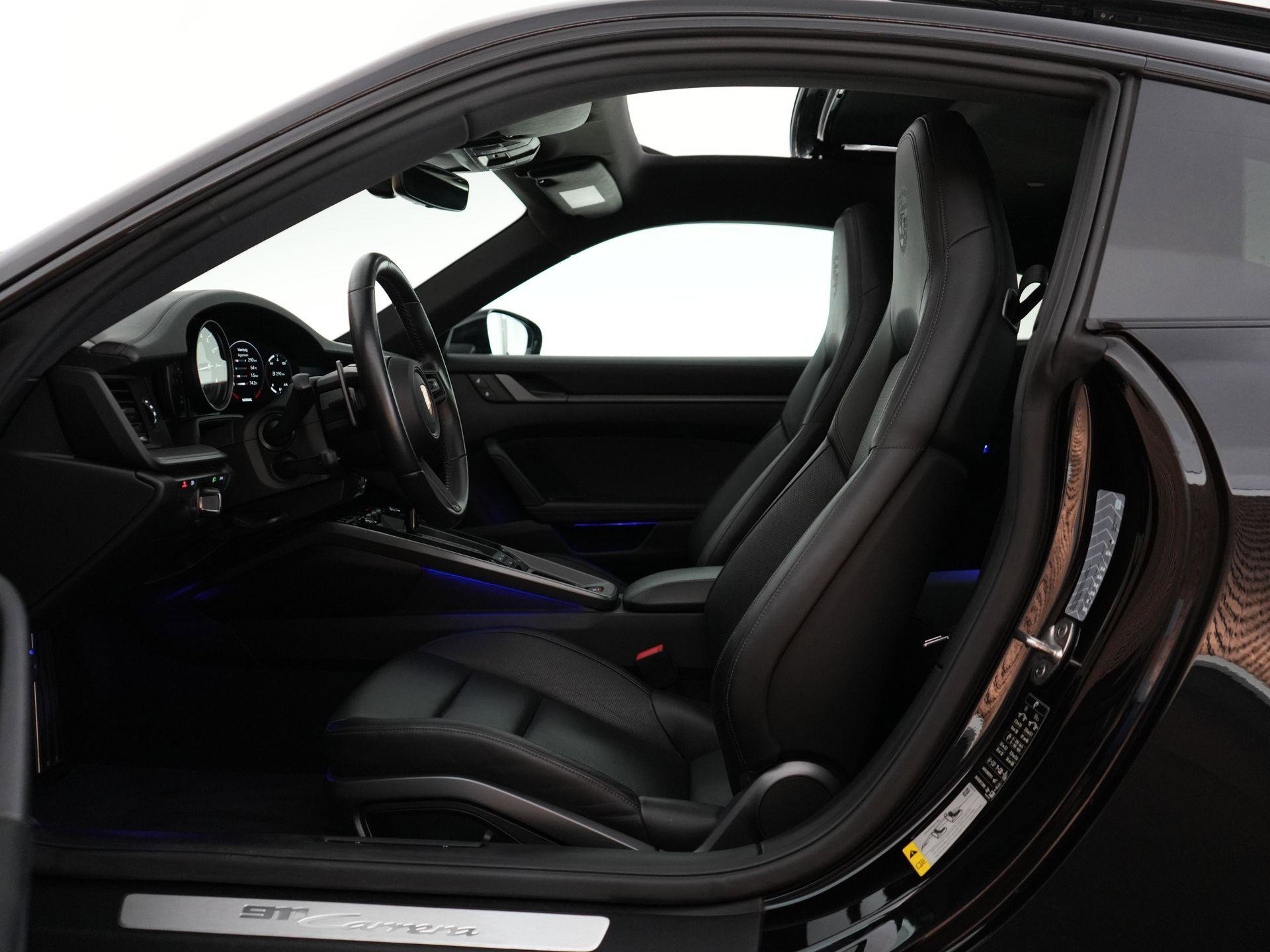 Porsche 911 met kenteken HHZ-85-Z – dashboard