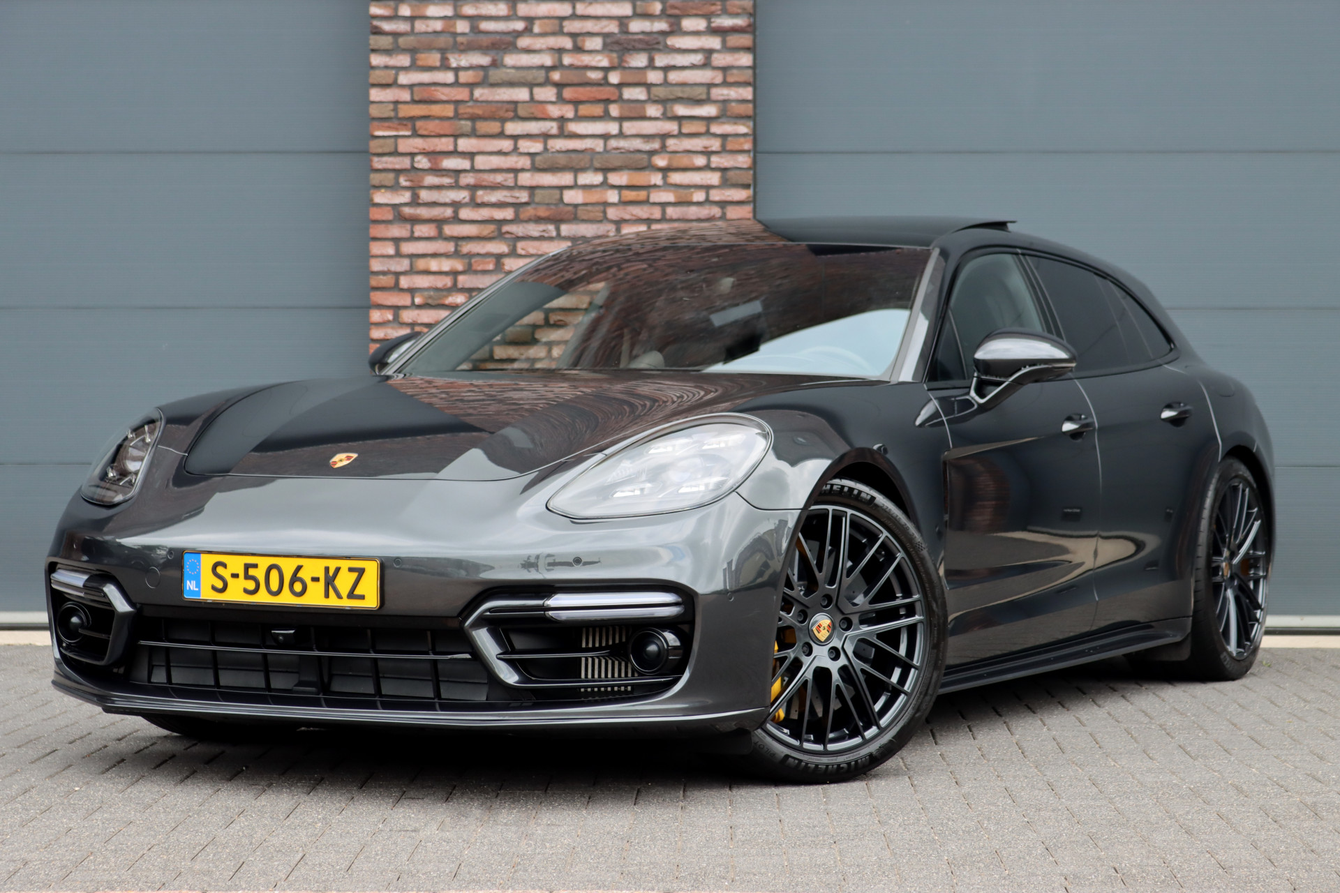 Porsche Panamera – vooraanzicht
