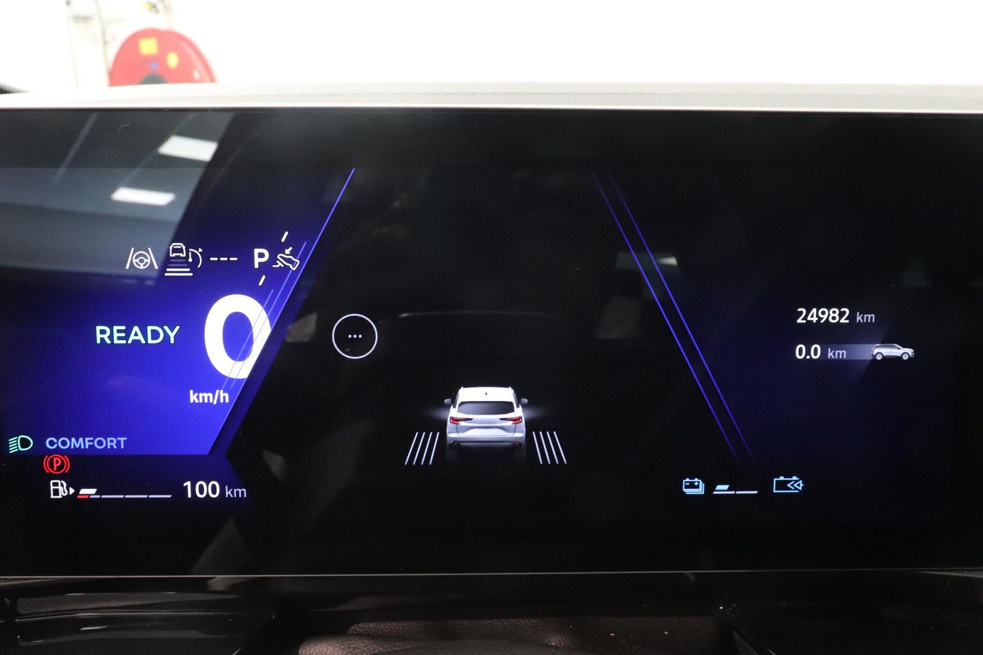 Renault Austral met kenteken JLS-33-Z – dashboard