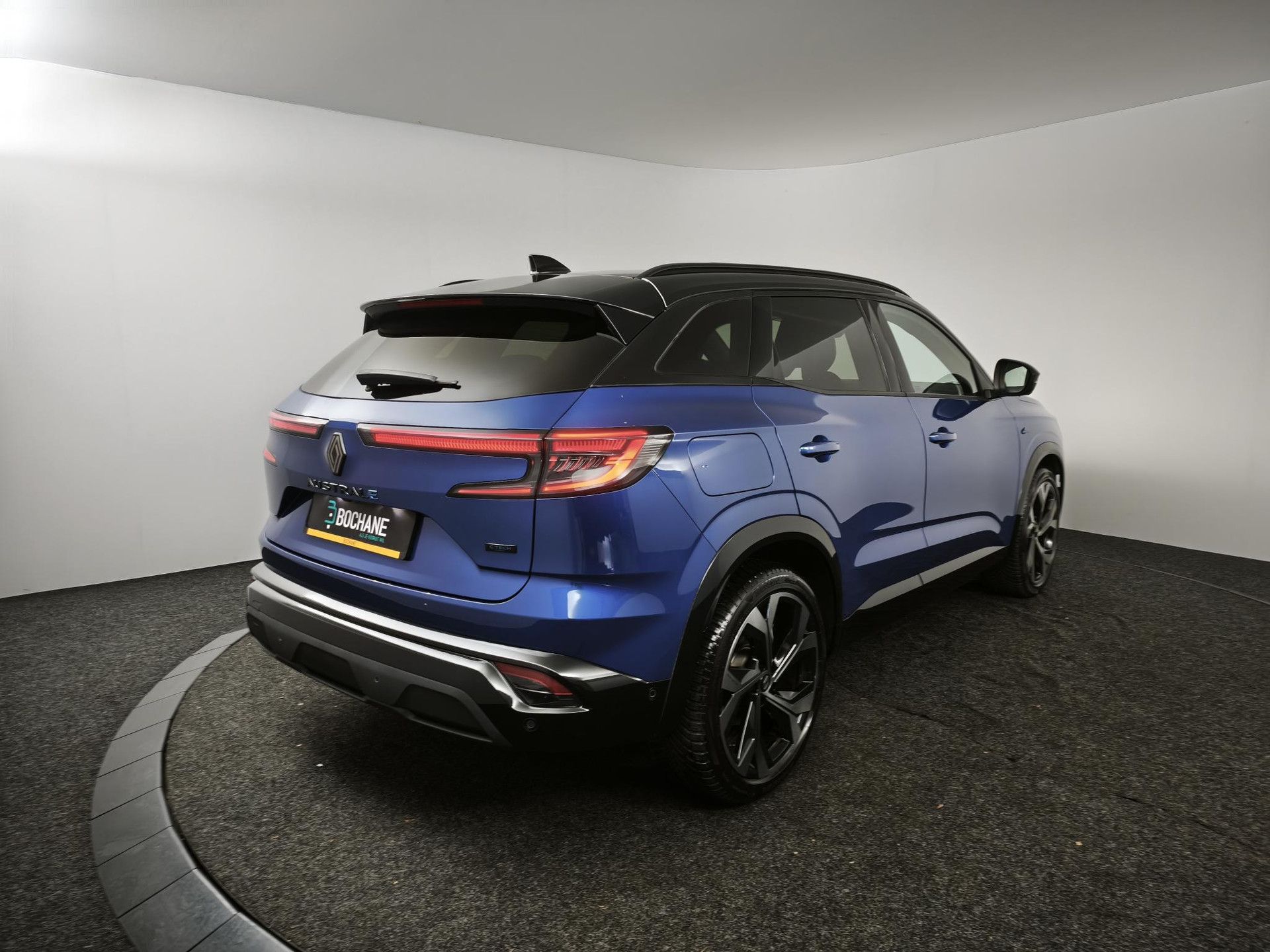 Renault Austral met kenteken KLJ-61-X – achteraanzicht