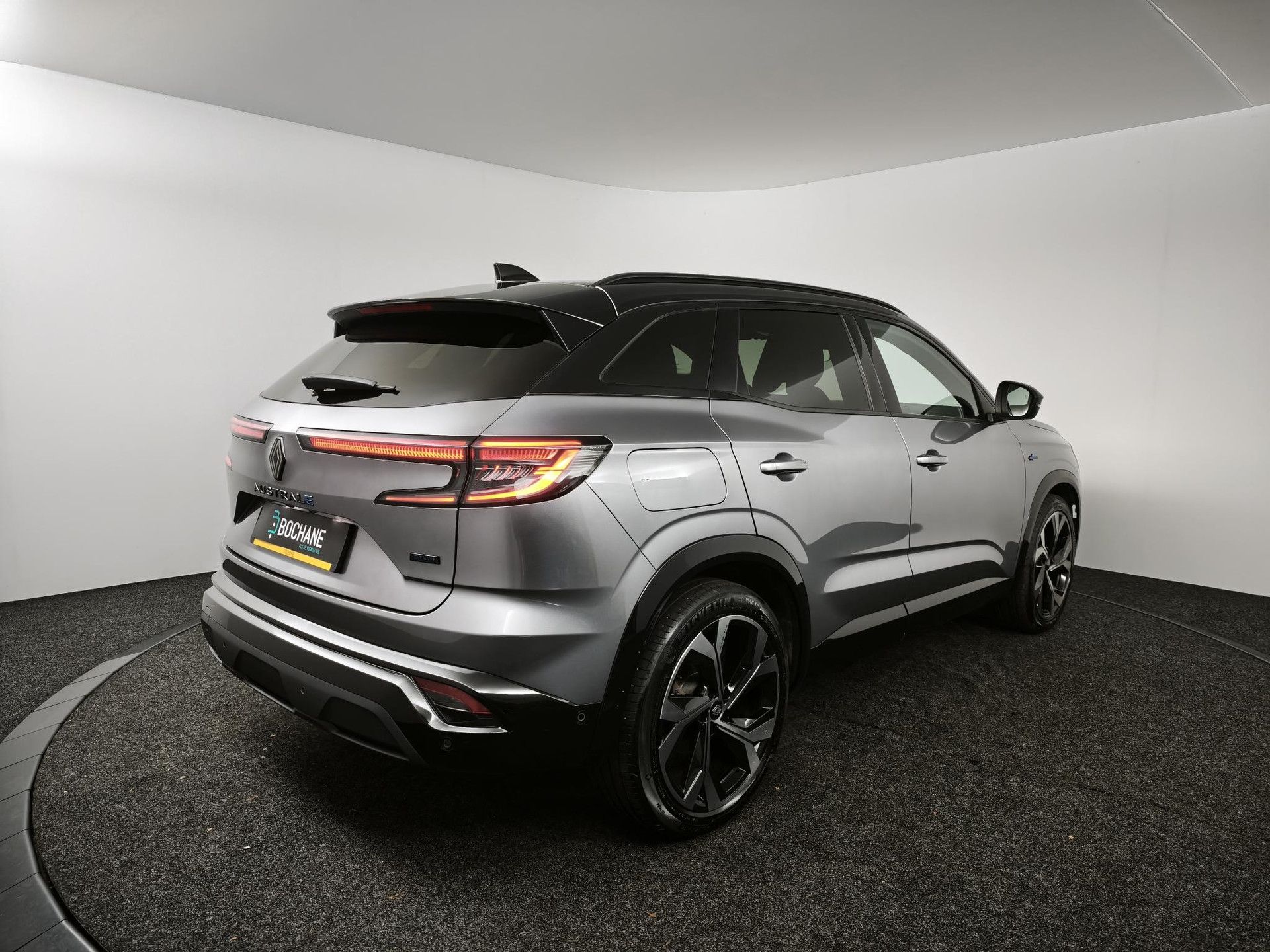 Renault Austral met kenteken KLL-36-L – achteraanzicht