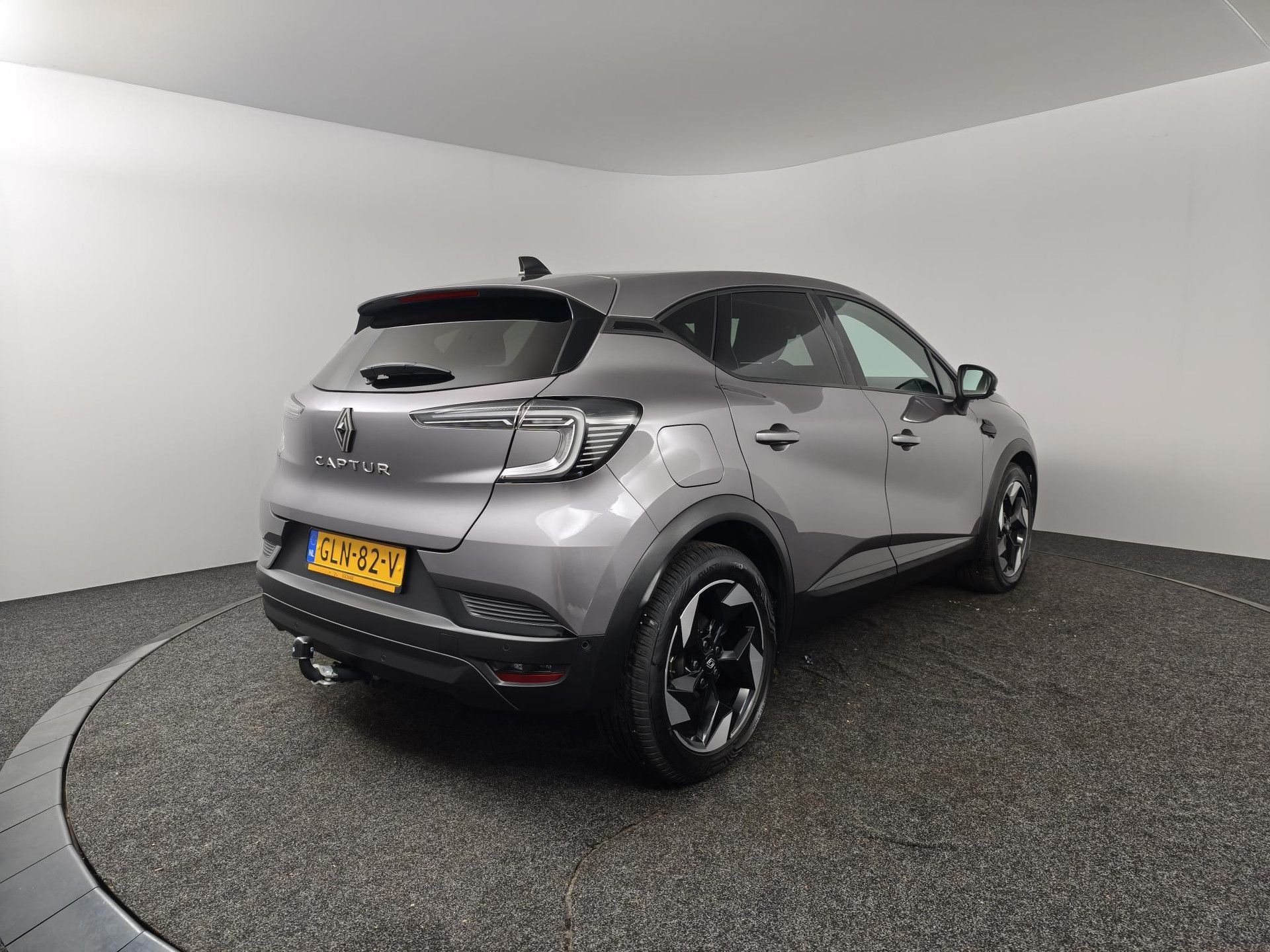 Renault Captur met kenteken GLN-82-V – achteraanzicht