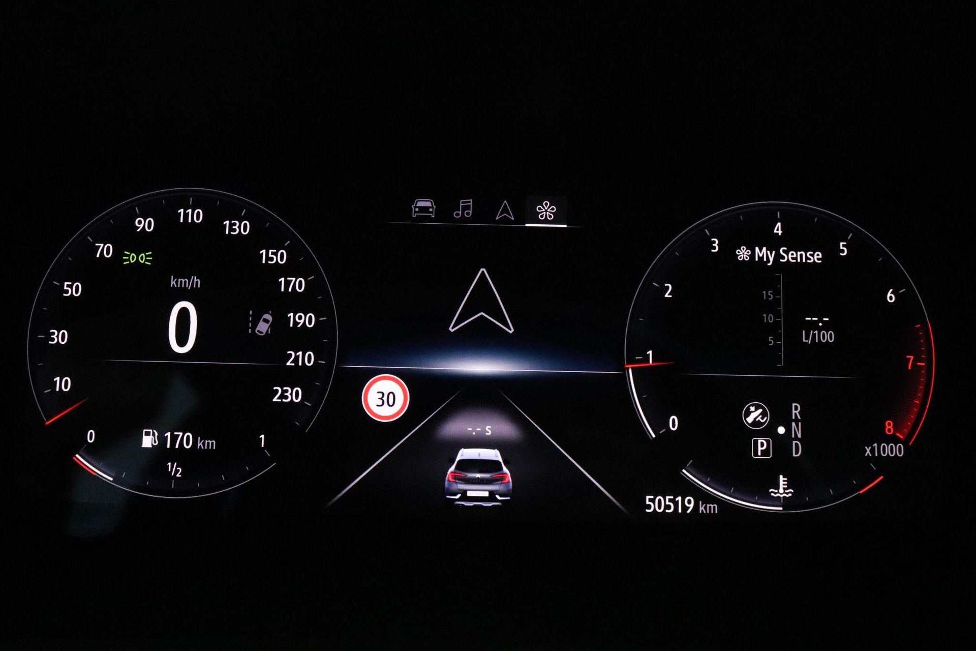 Renault Captur met kenteken J-972-NL – dashboard