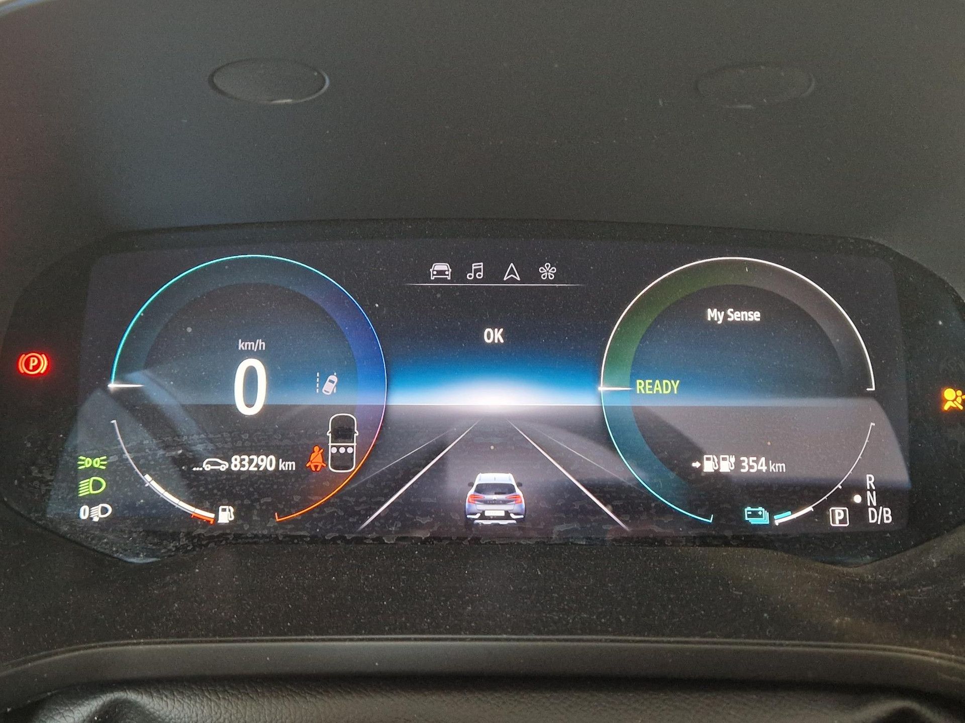 Renault Captur met kenteken K-680-SR – dashboard