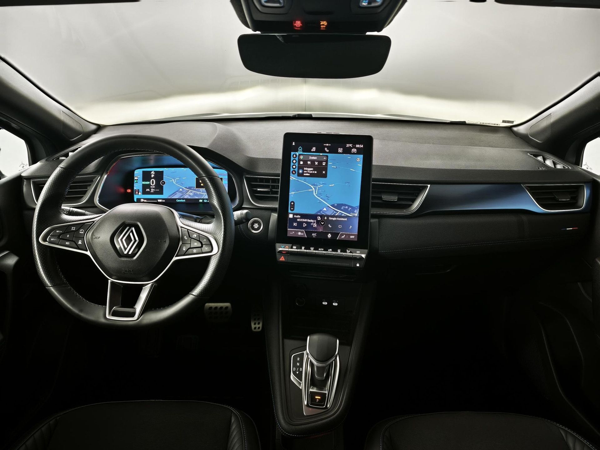 Renault Captur met kenteken KPJ-24-F – interieur