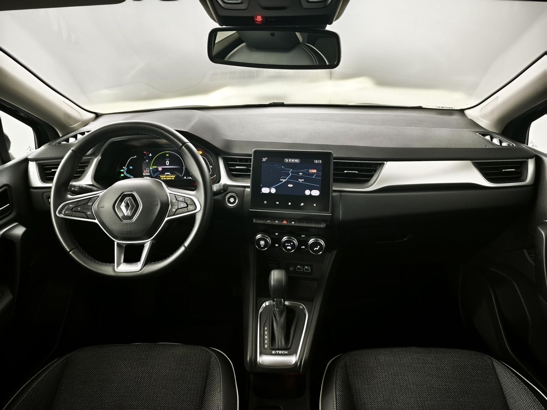 Renault Captur met kenteken KRD-31-X – interieur