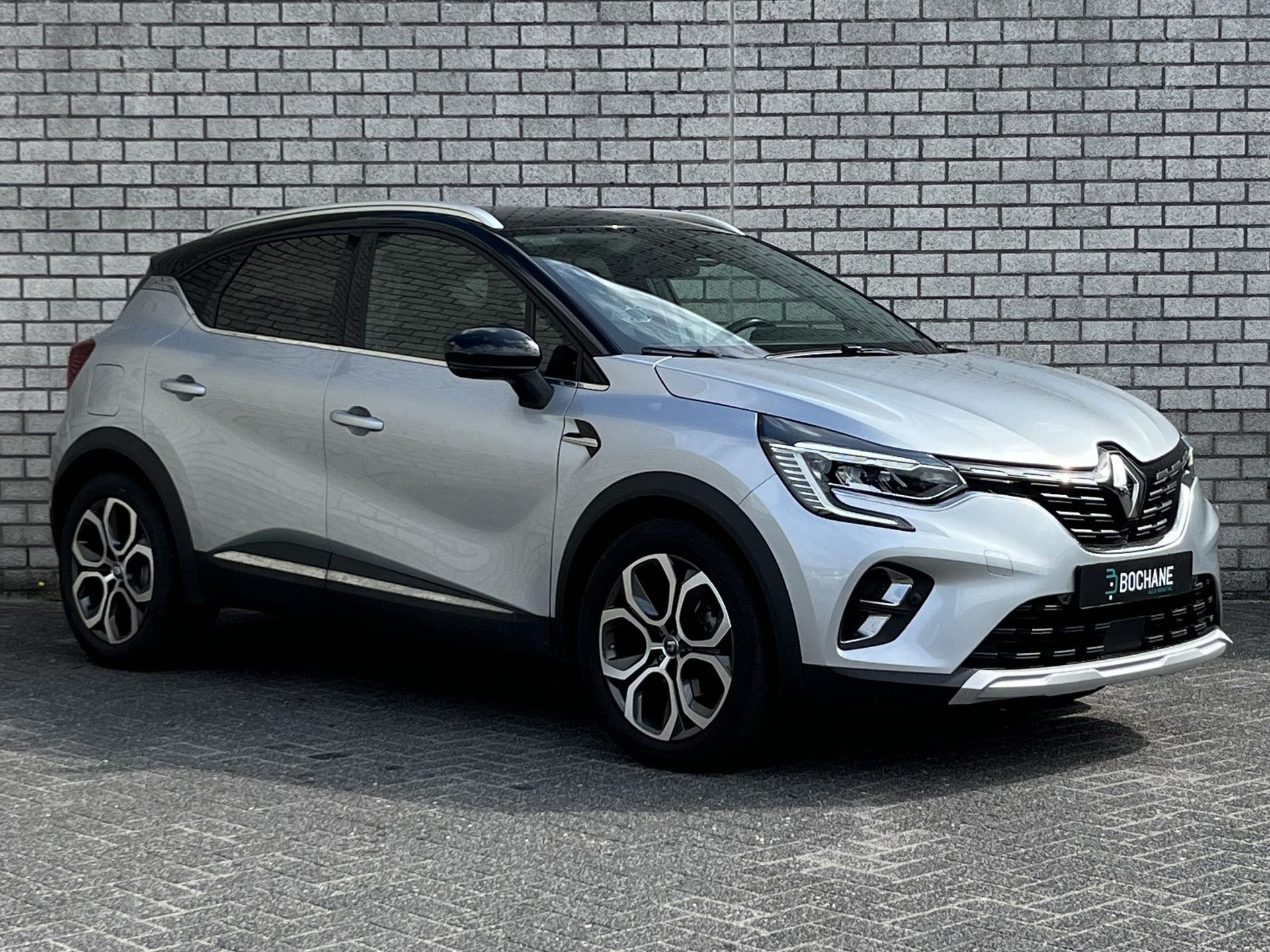 Renault Captur met kenteken KRD-79-X – detailfoto