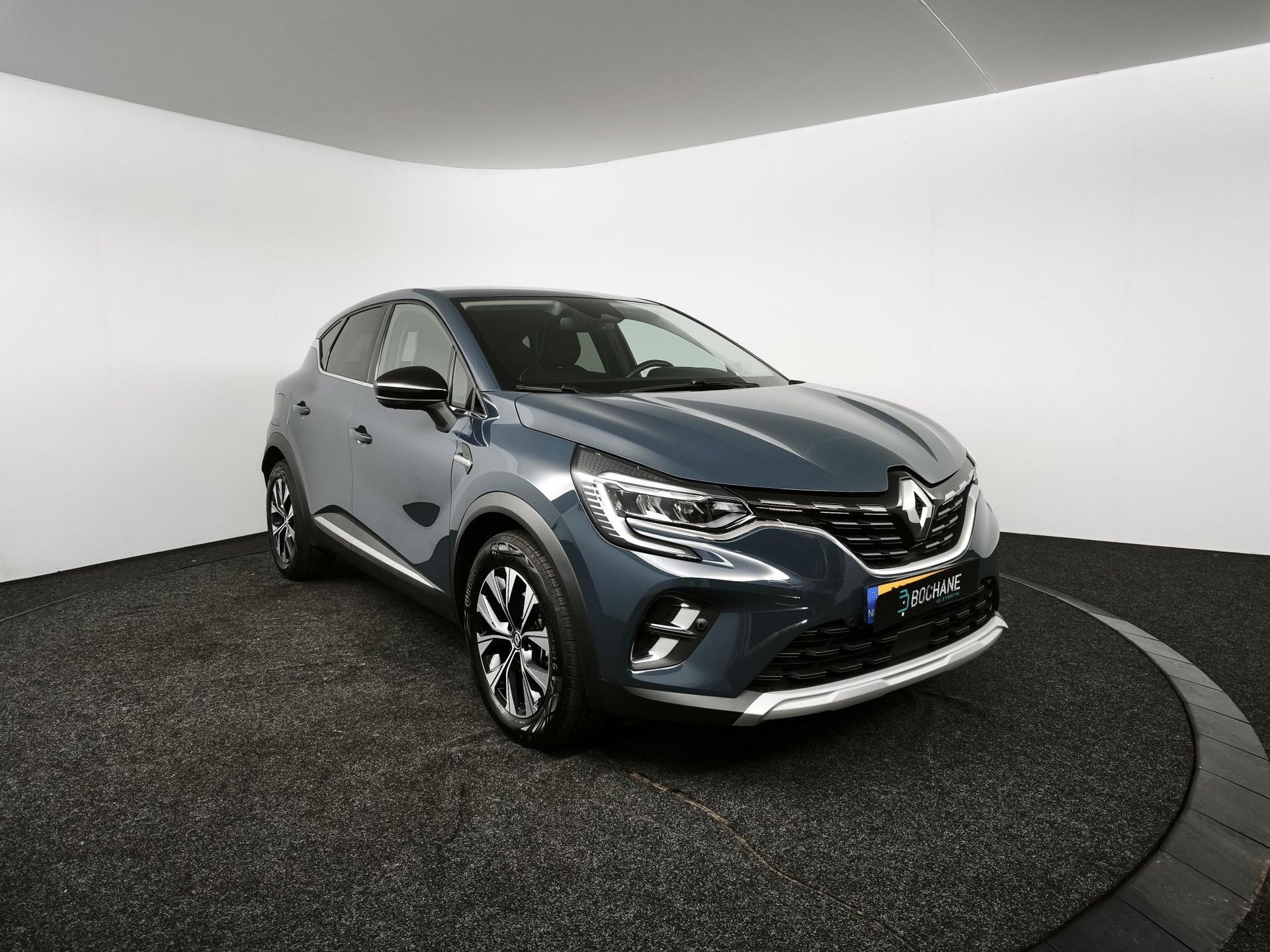 Renault Captur met kenteken KRF-11-D – detailfoto