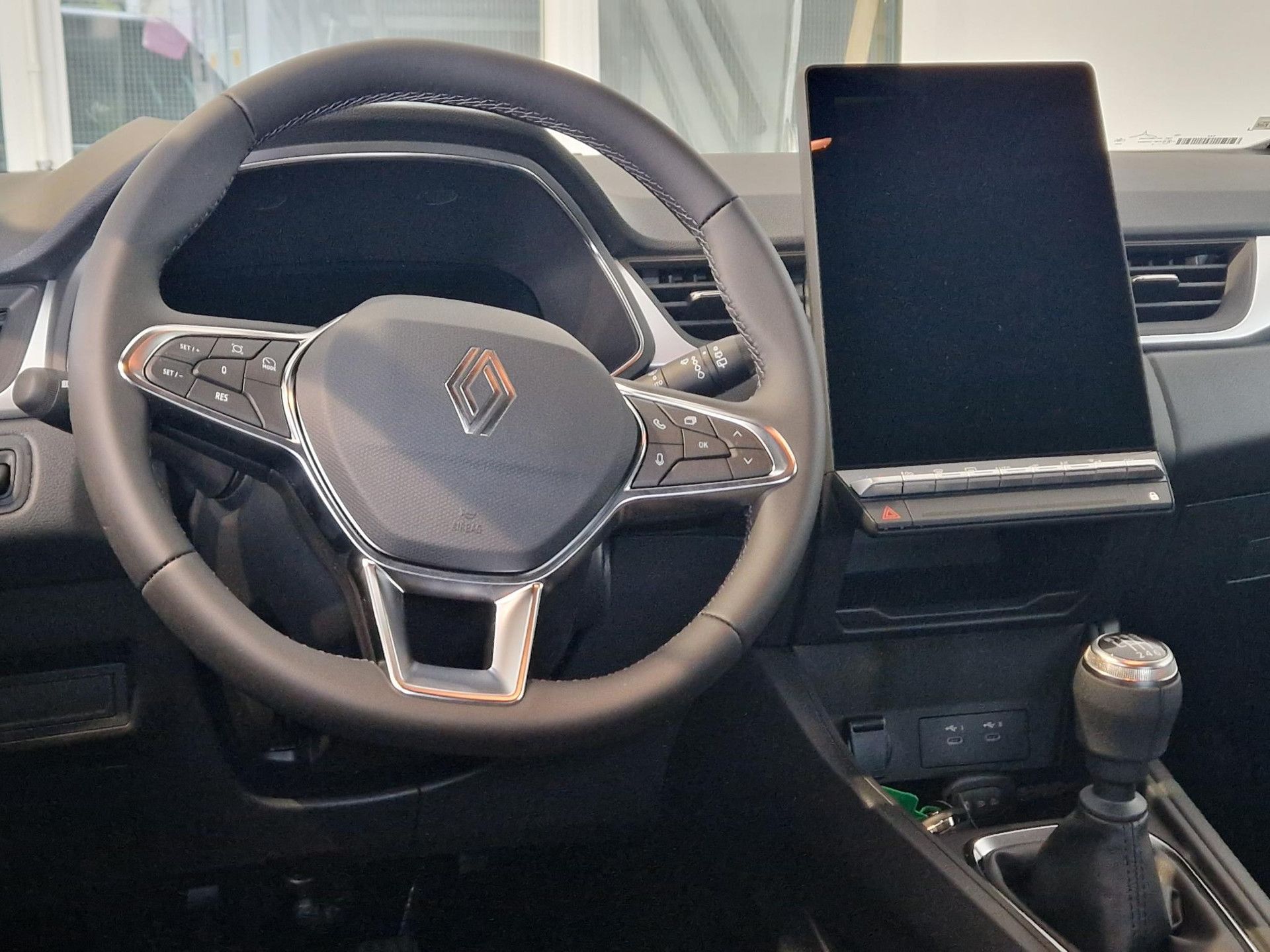 Renault Captur met kenteken KSL-79-L – interieur