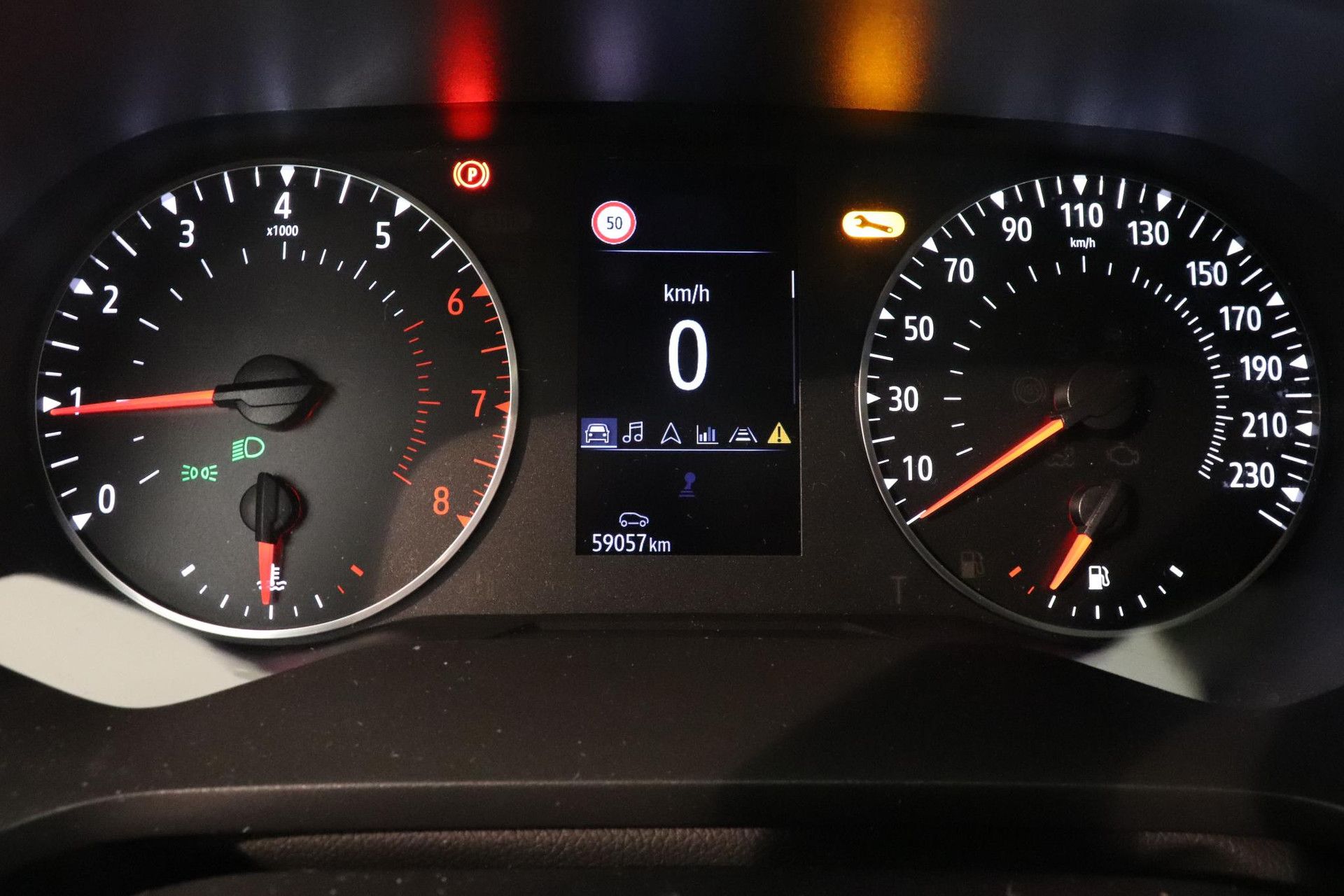 Renault Captur met kenteken L-205-JH – dashboard