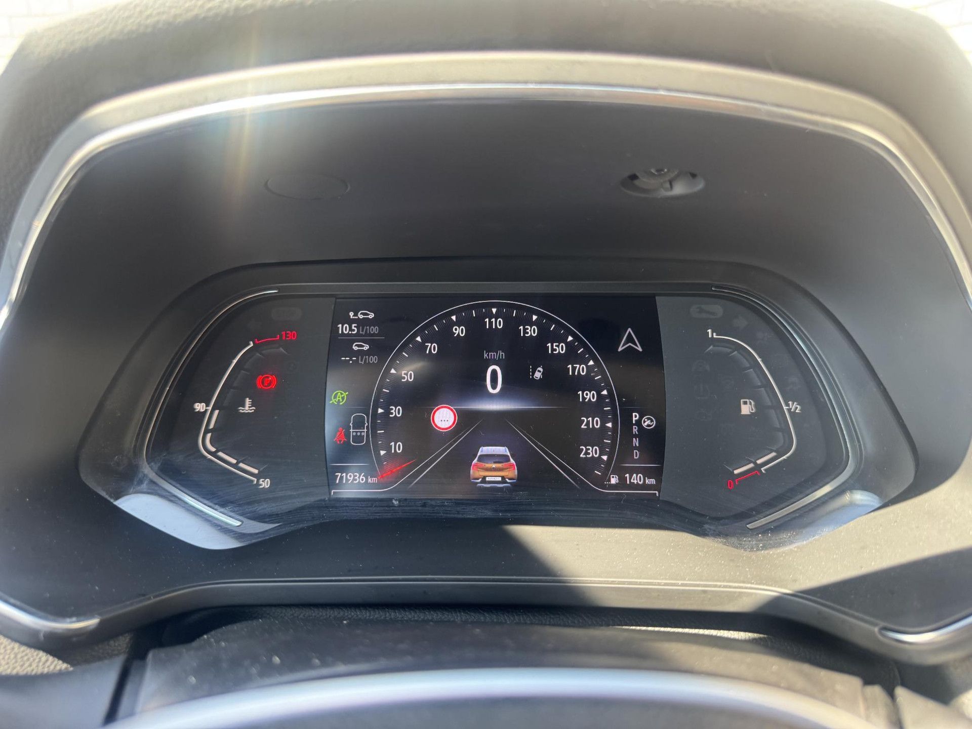 Renault Captur met kenteken N-524-TD – dashboard