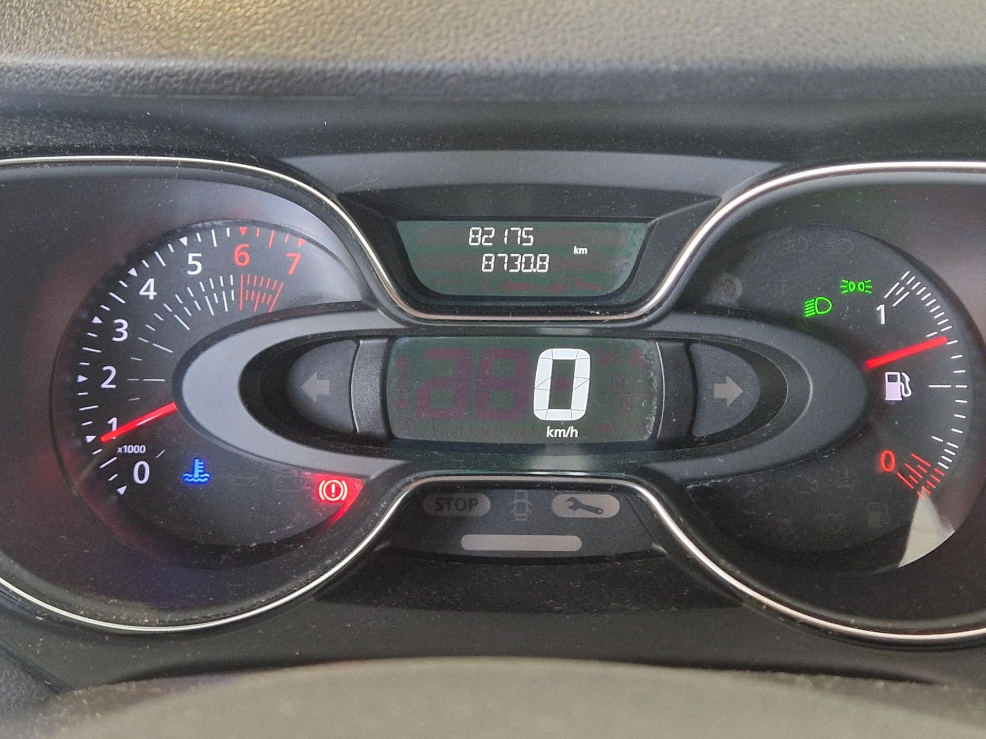 Renault Captur met kenteken RR-797-V – dashboard
