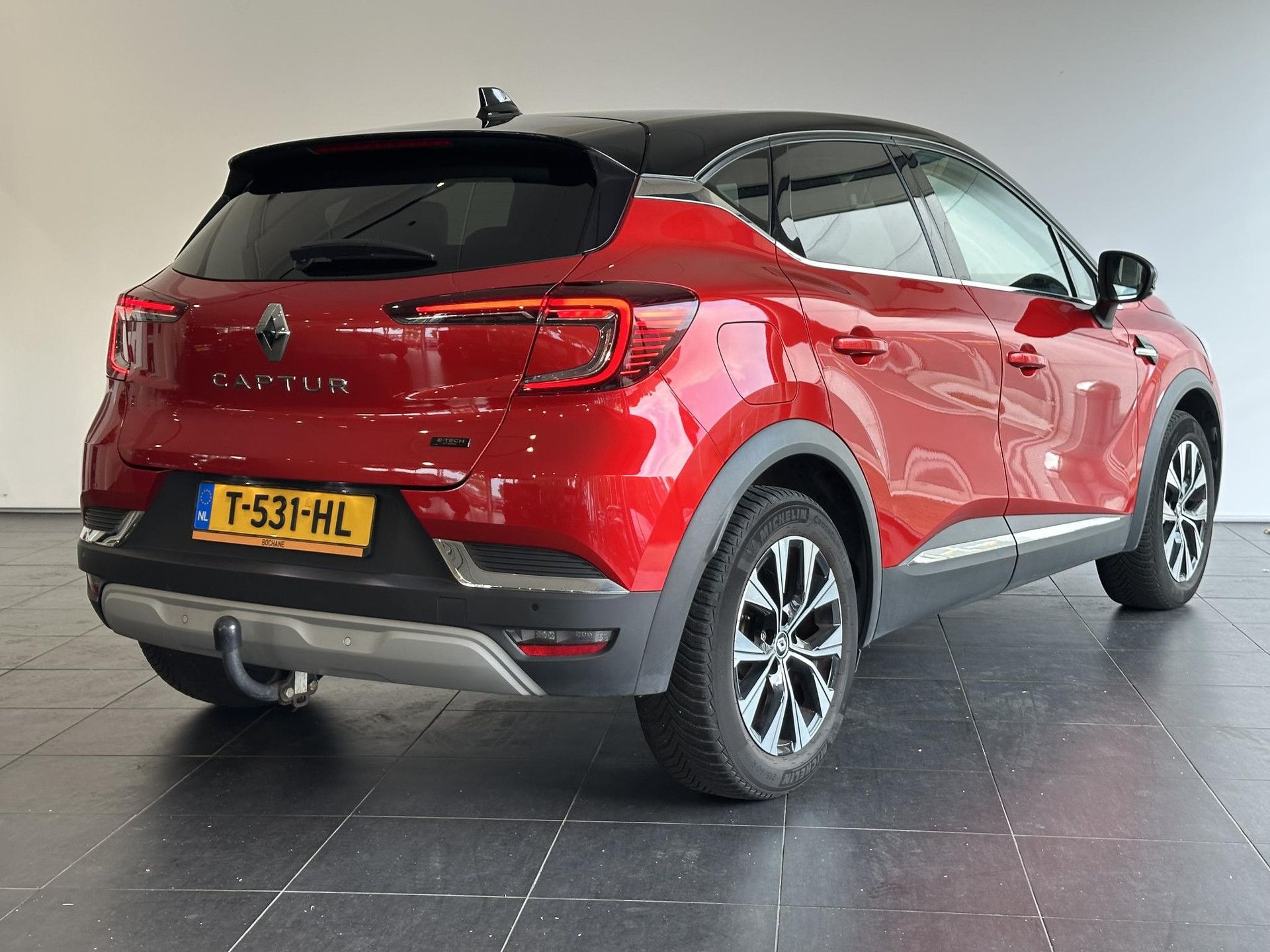 Renault Captur met kenteken T-531-HL – achteraanzicht