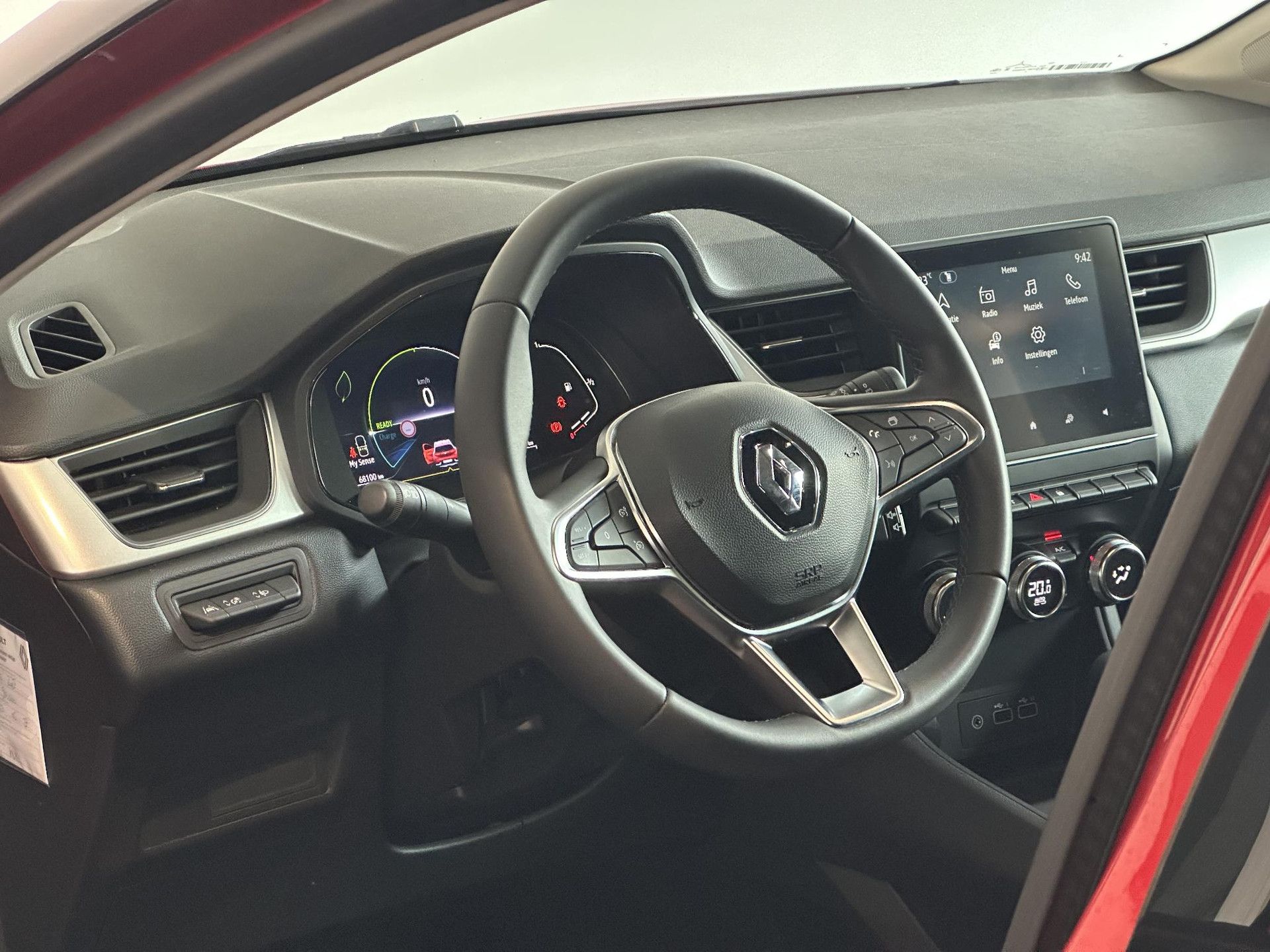 Renault Captur met kenteken T-531-HL – interieur