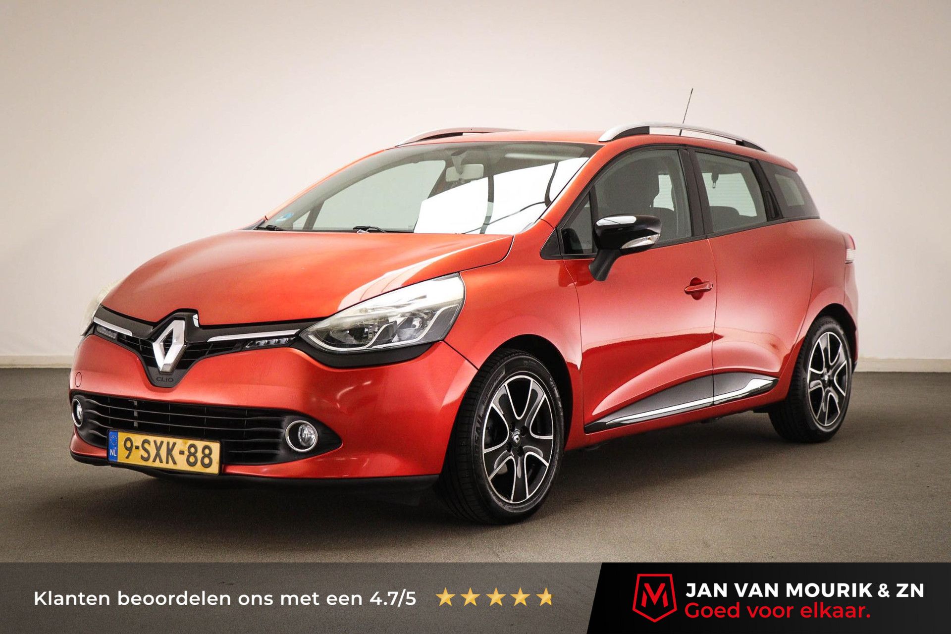 Renault Clio met kenteken 9-SXK-88 – vooraanzicht