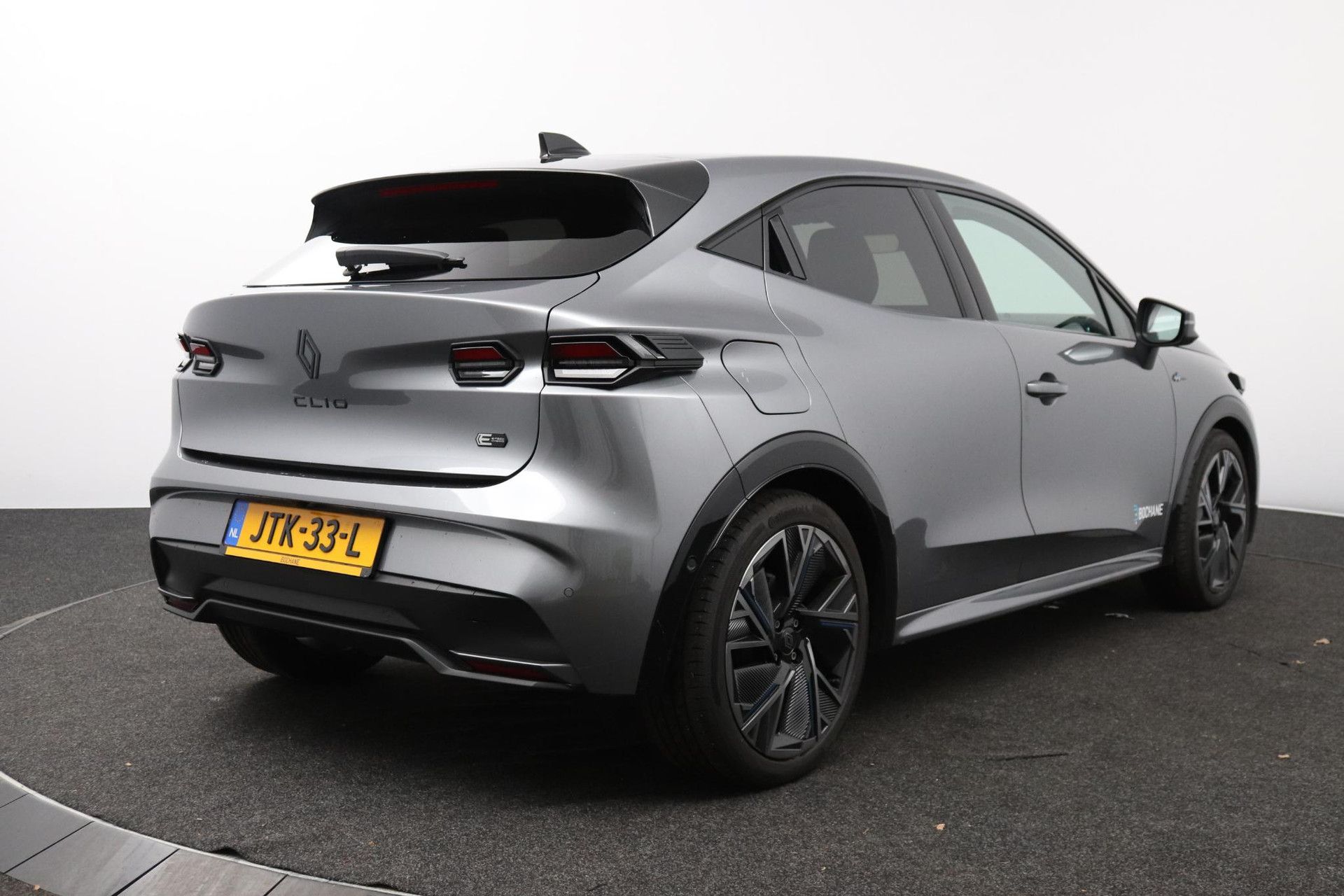 Renault Clio met kenteken JTK-33-L – achteraanzicht
