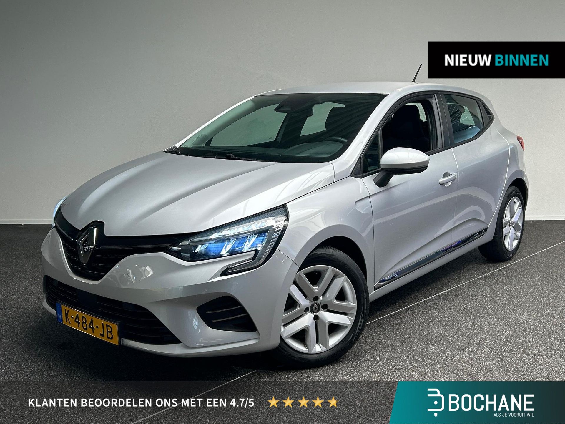 Renault Clio met kenteken K-484-JB – vooraanzicht