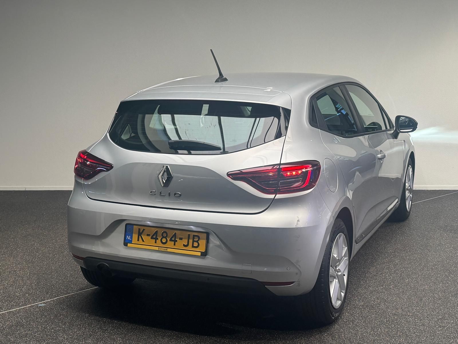 Renault Clio met kenteken K-484-JB – achteraanzicht