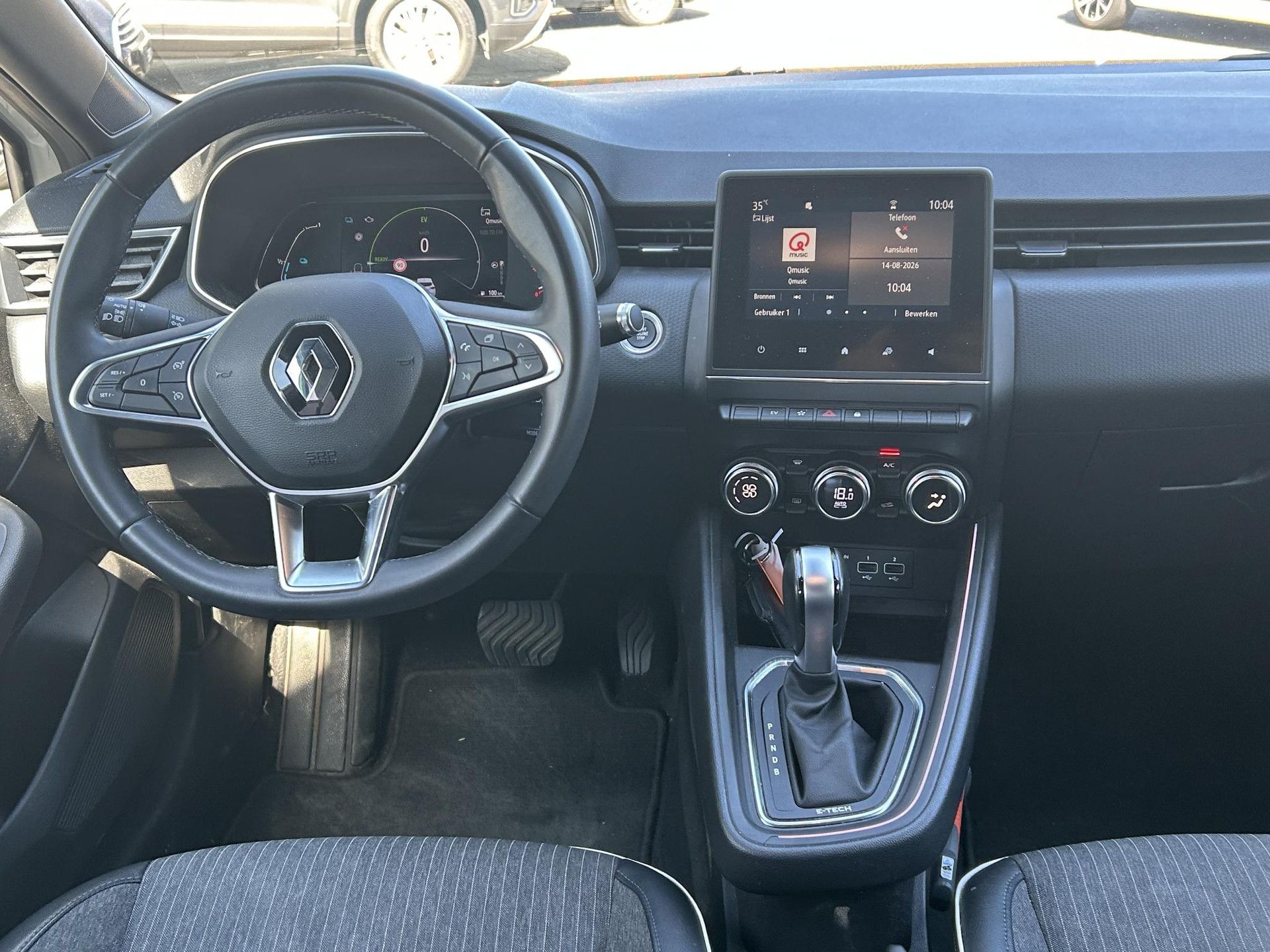 Renault Clio met kenteken L-125-XG – interieur