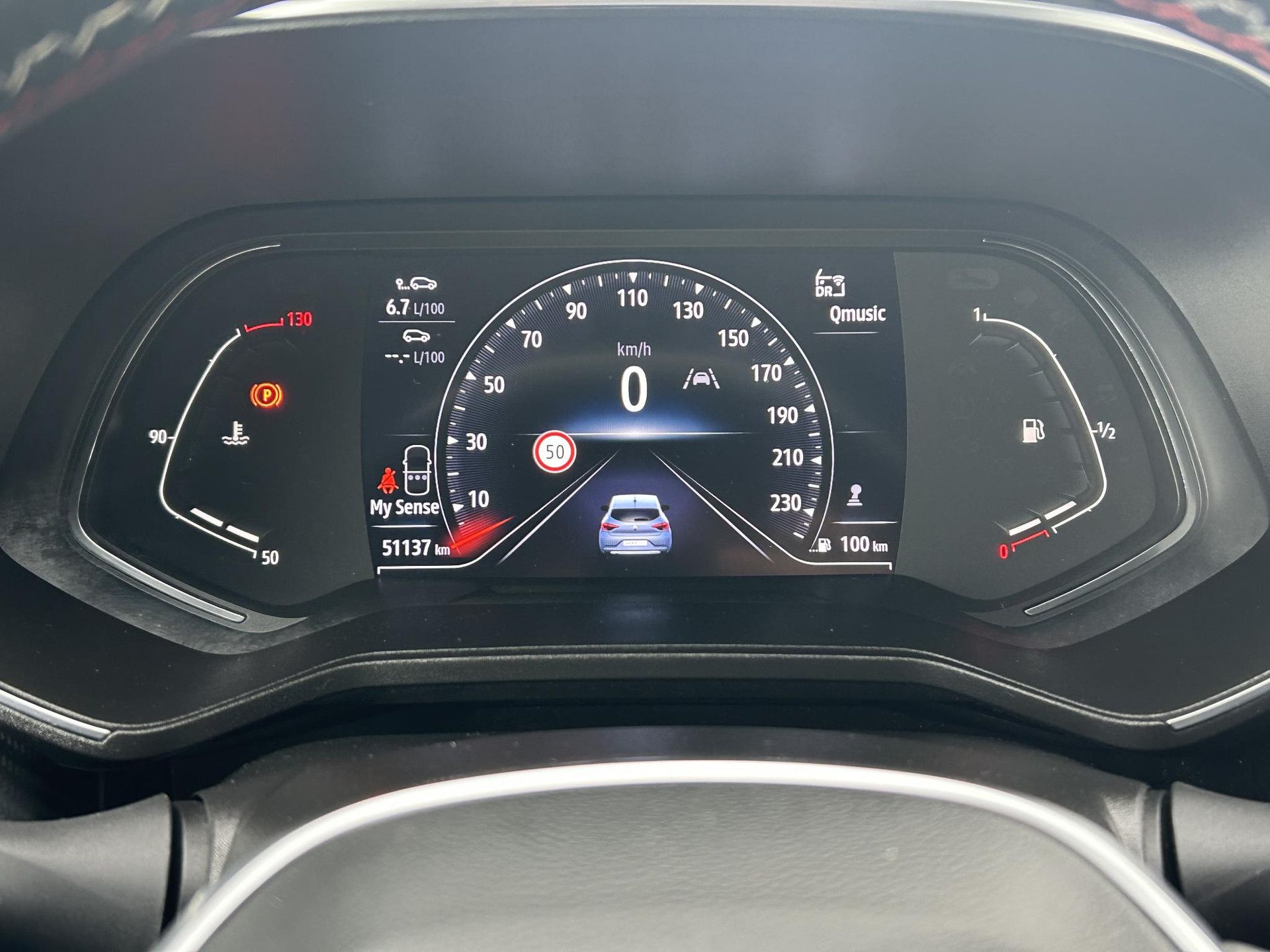 Renault Clio met kenteken L-631-GG – dashboard
