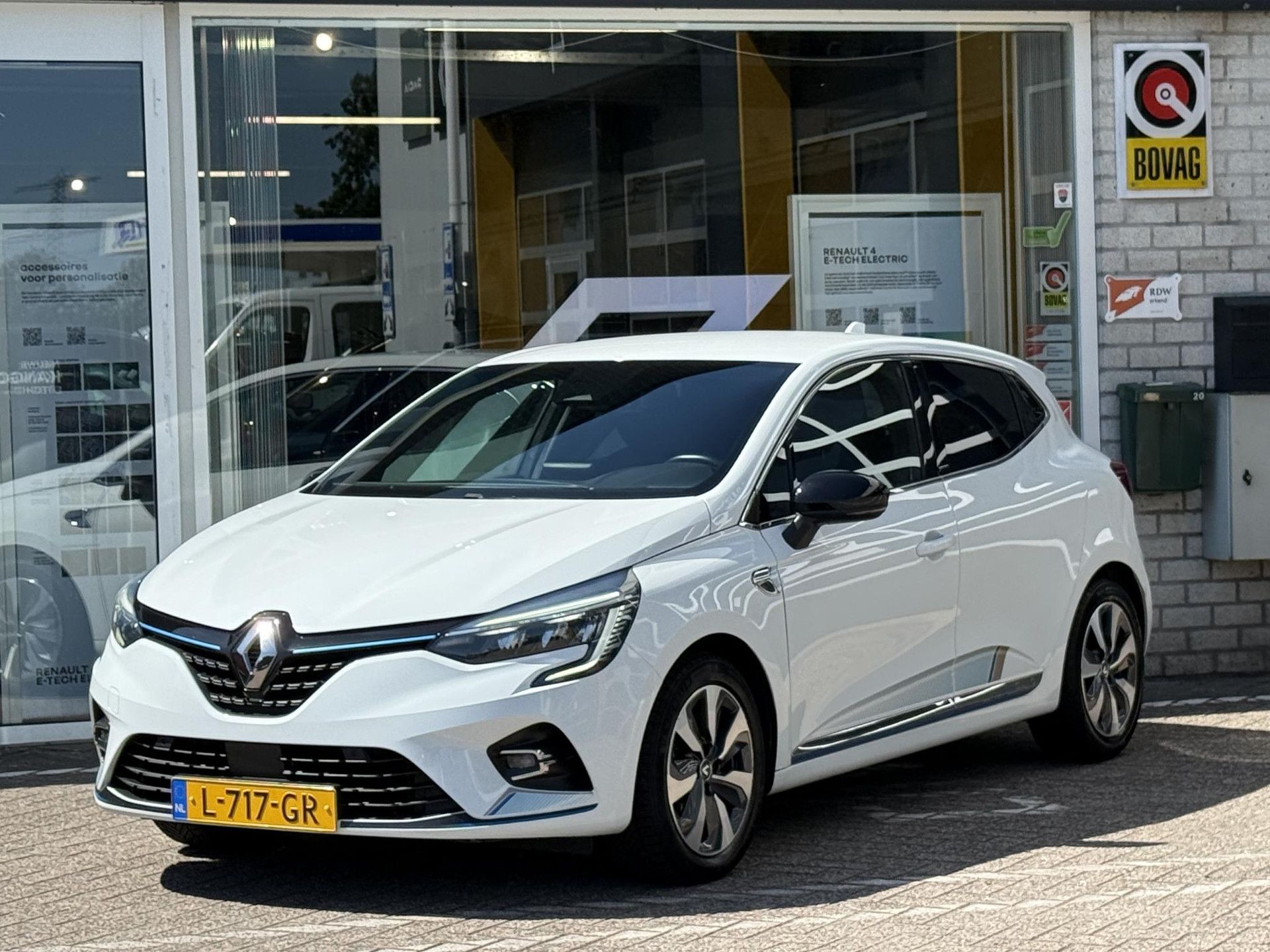 Renault Clio met kenteken L-717-GR – detailfoto