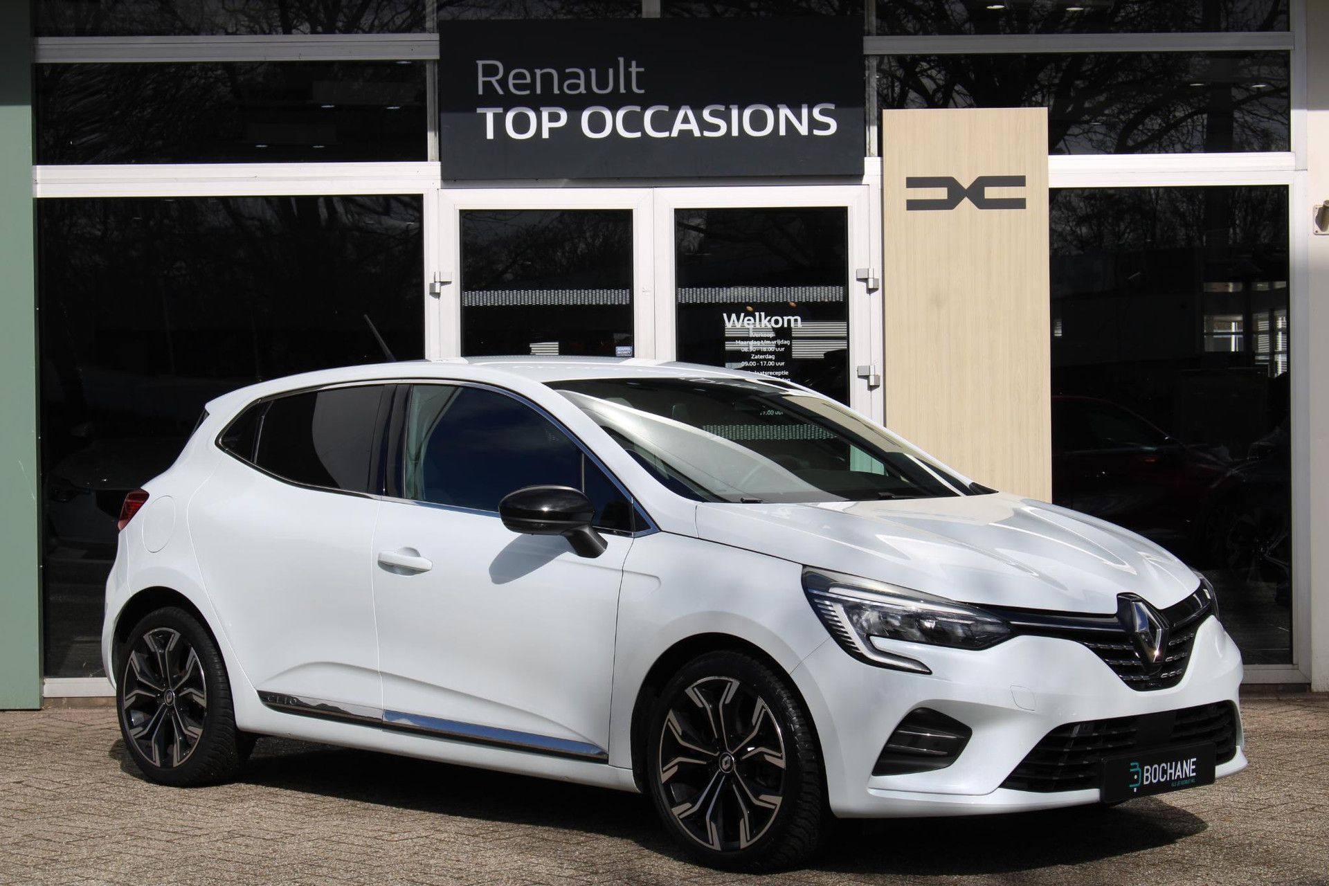 Renault Clio met kenteken R-738-SJ – detailfoto