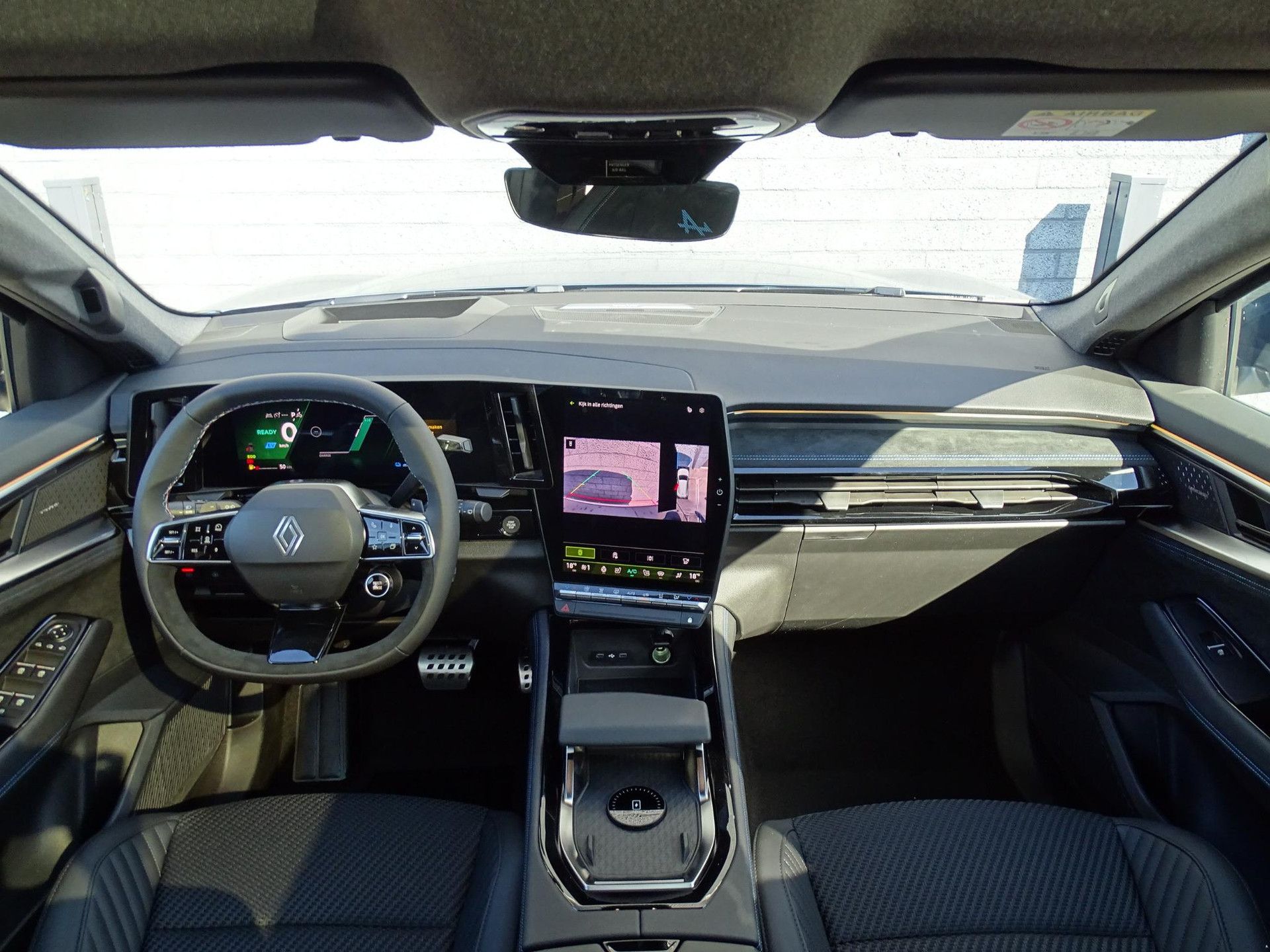 Renault Espace met kenteken KSZ-36-R – interieur