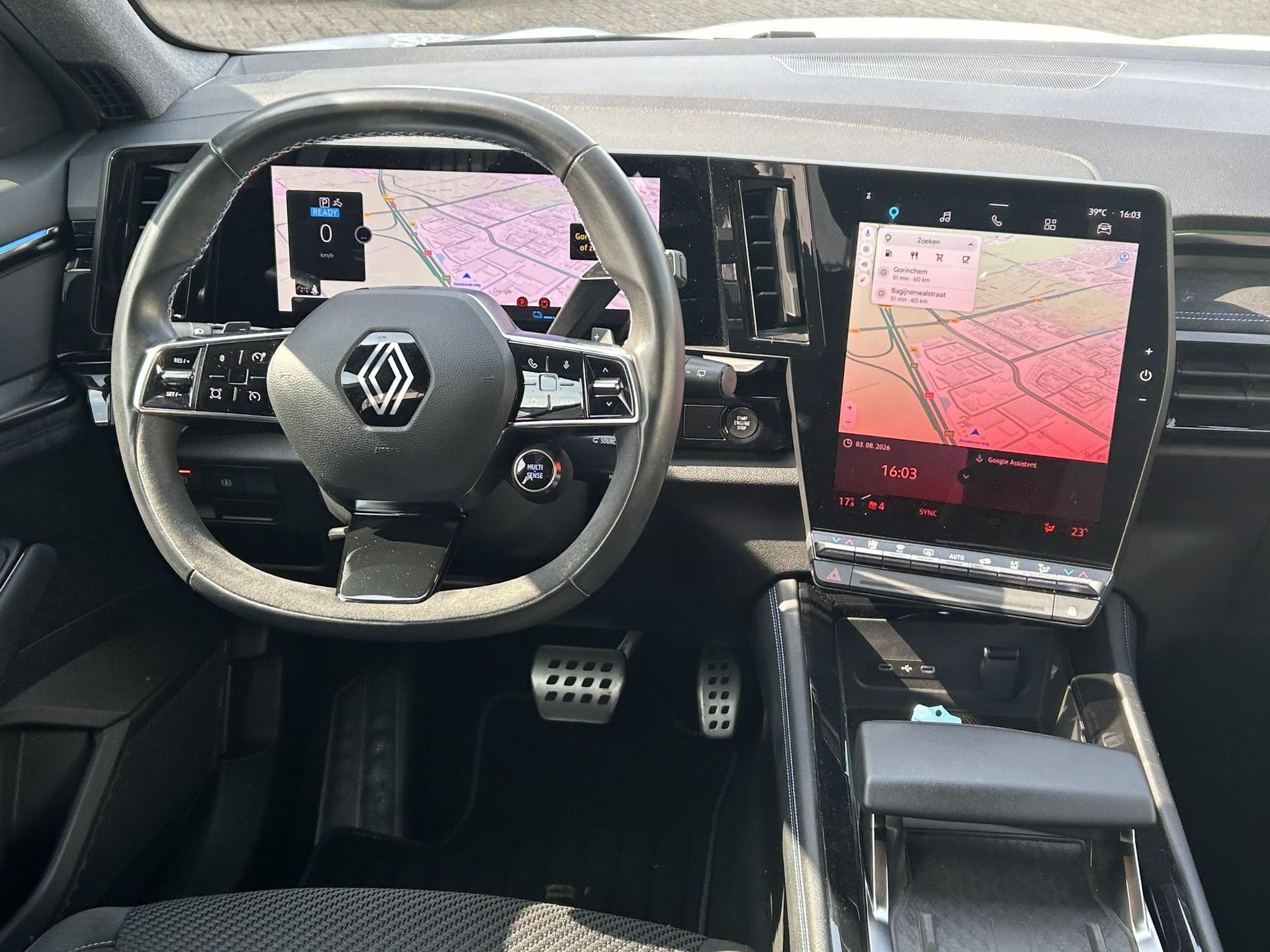 Renault Espace met kenteken X-408-DL – interieur