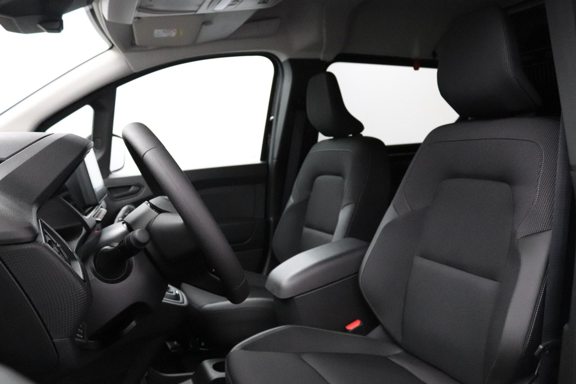 Renault Kangoo met kenteken V-11-PLG – detailfoto