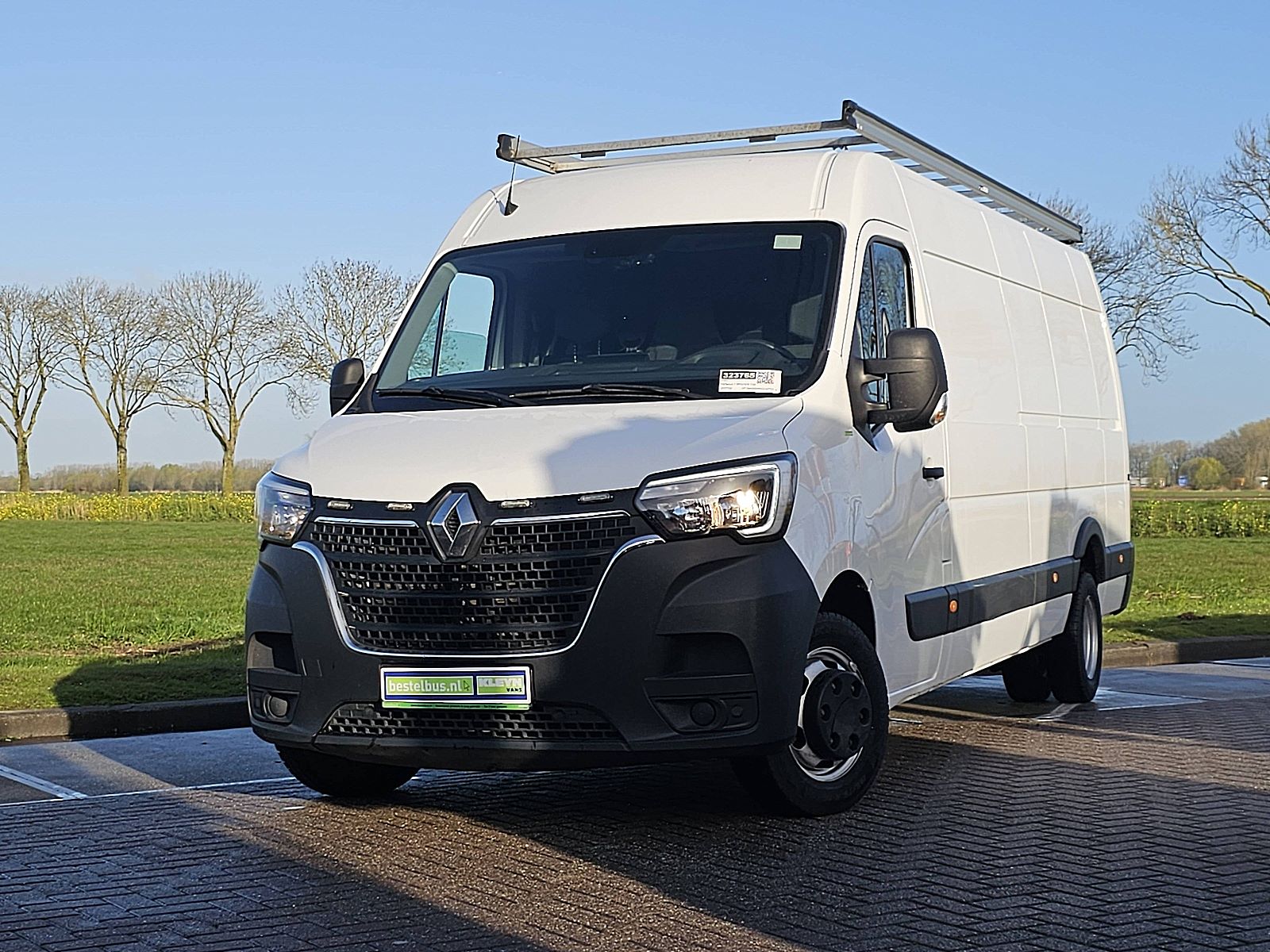 Renault Master – vooraanzicht