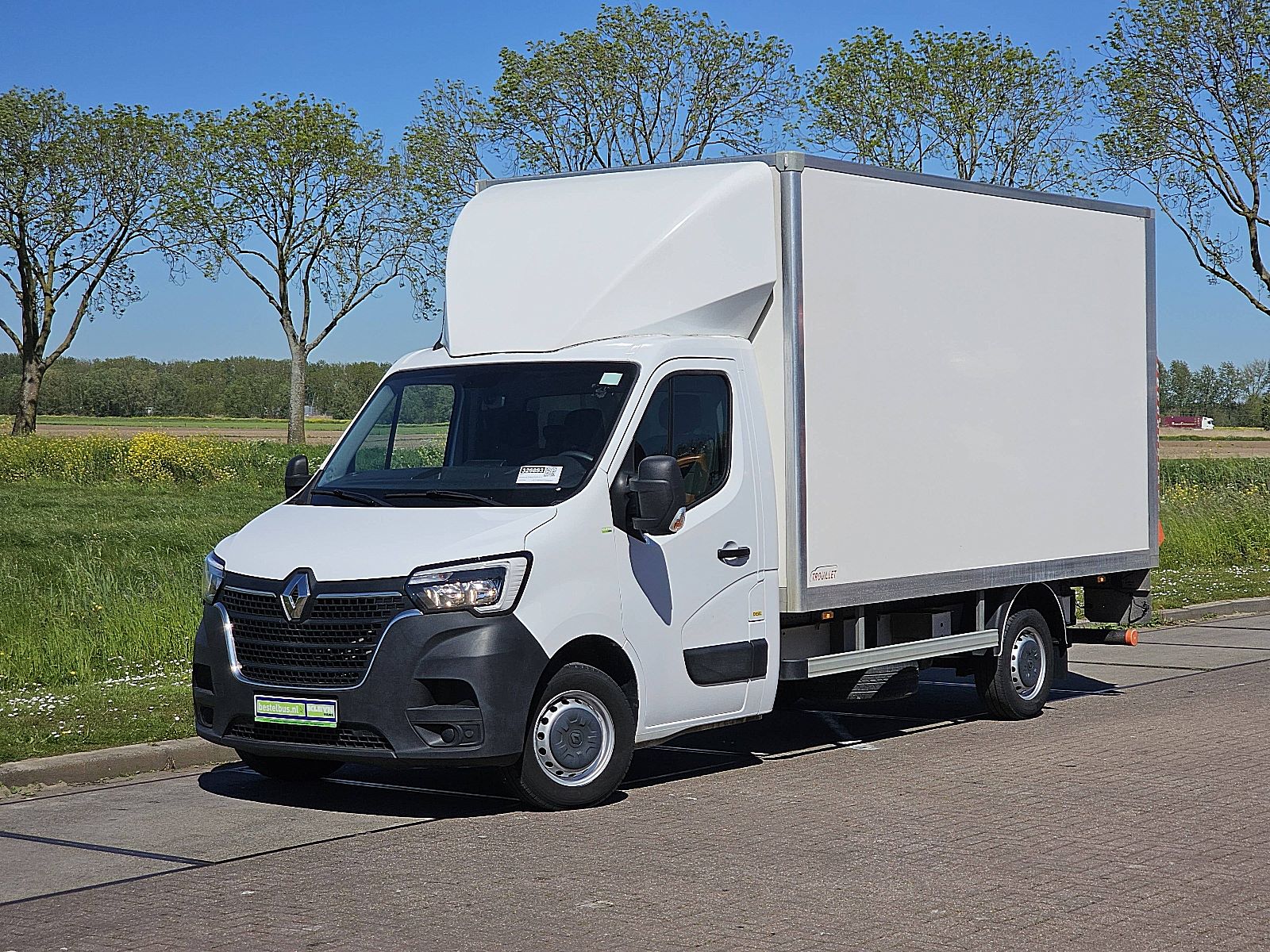 Renault Master – achteraanzicht