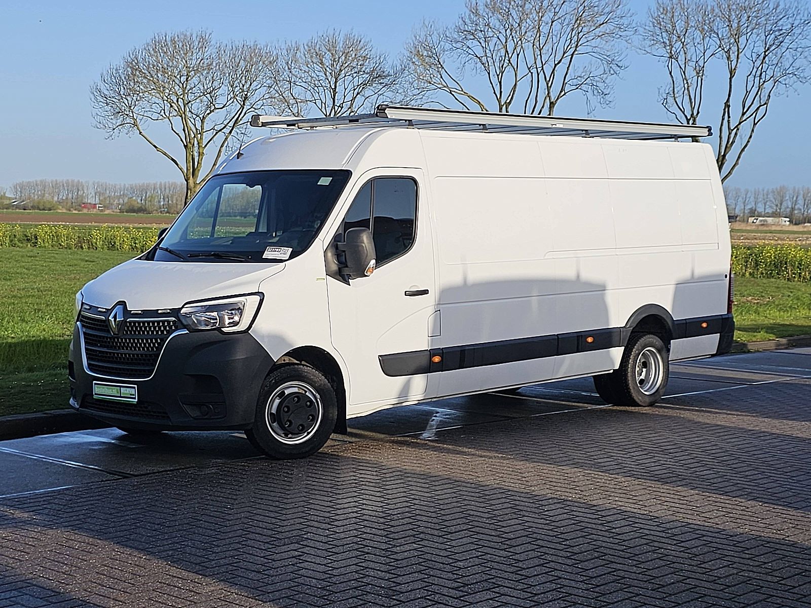 Renault Master – achteraanzicht
