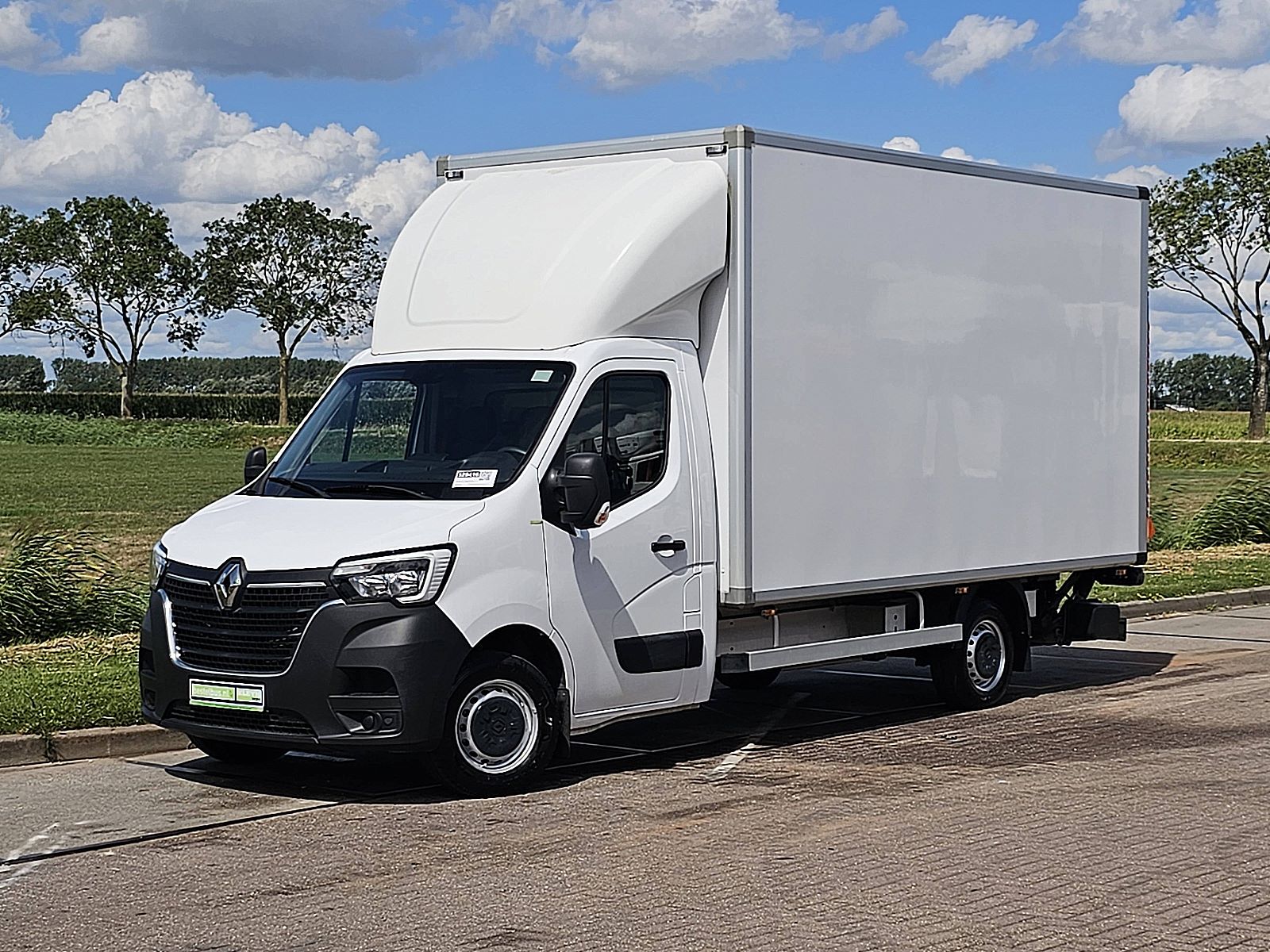 Renault Master – achteraanzicht