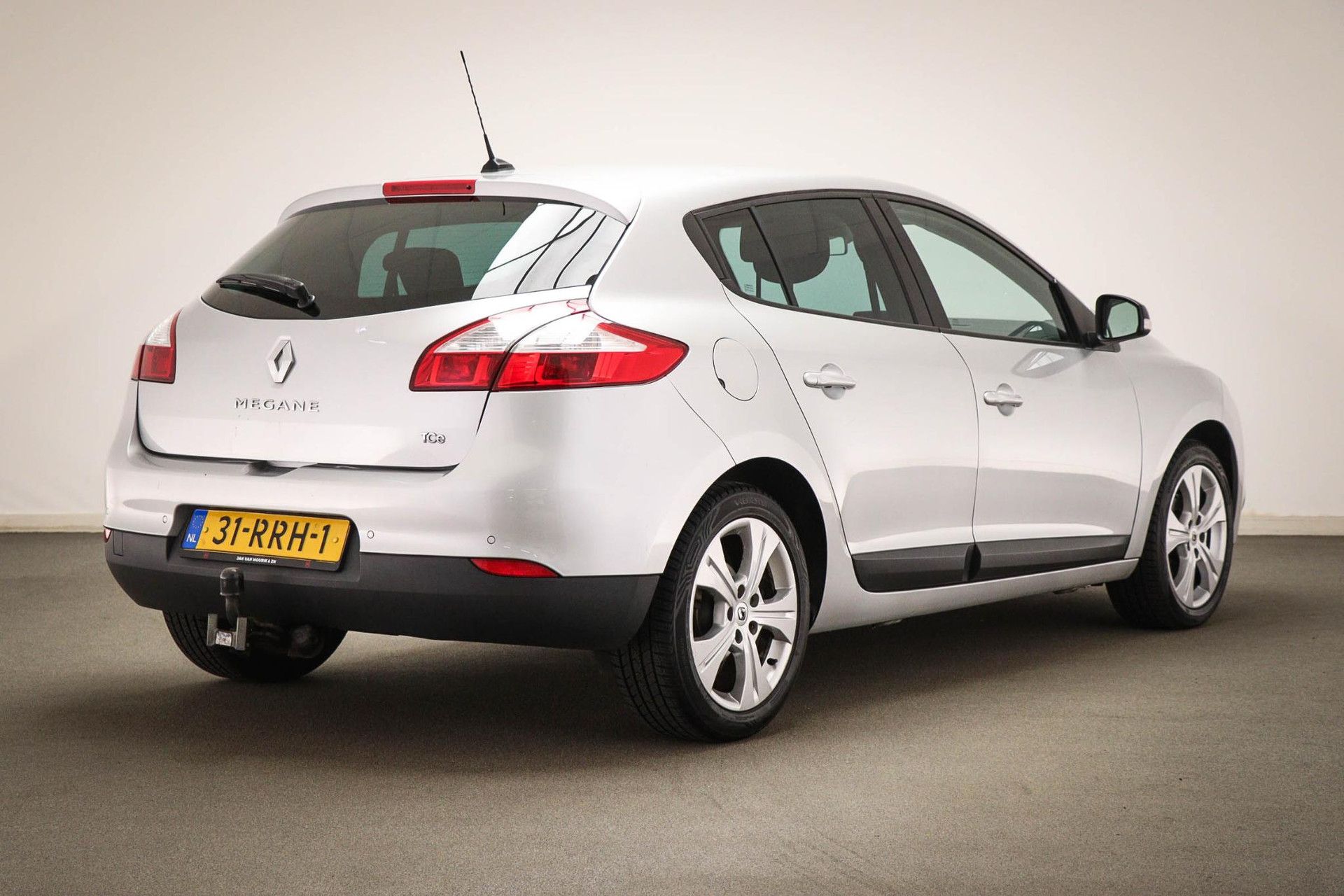 Renault Mégane met kenteken 31-RRH-1 – achteraanzicht