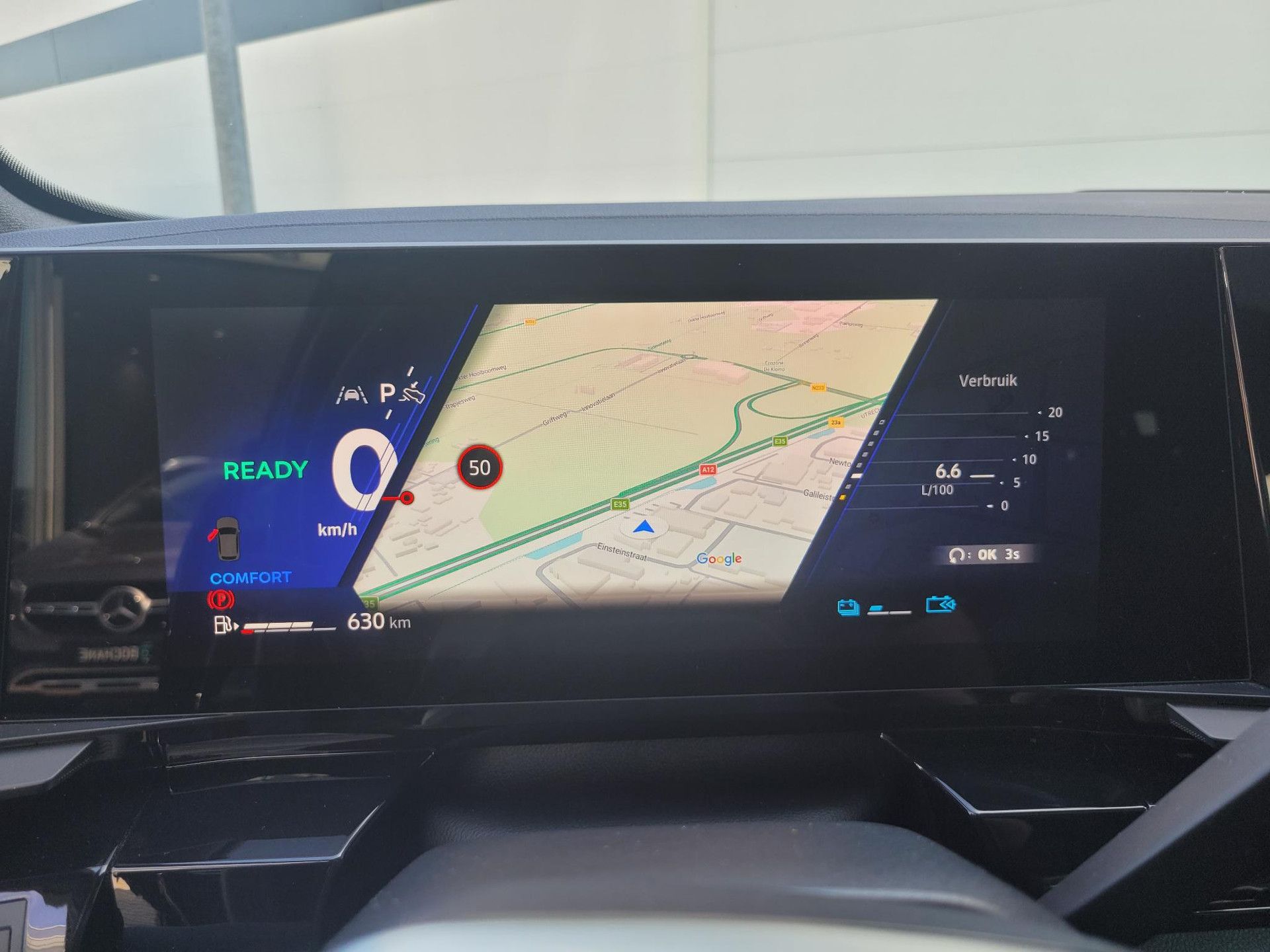 Renault Rafale met kenteken JSV-62-H – dashboard