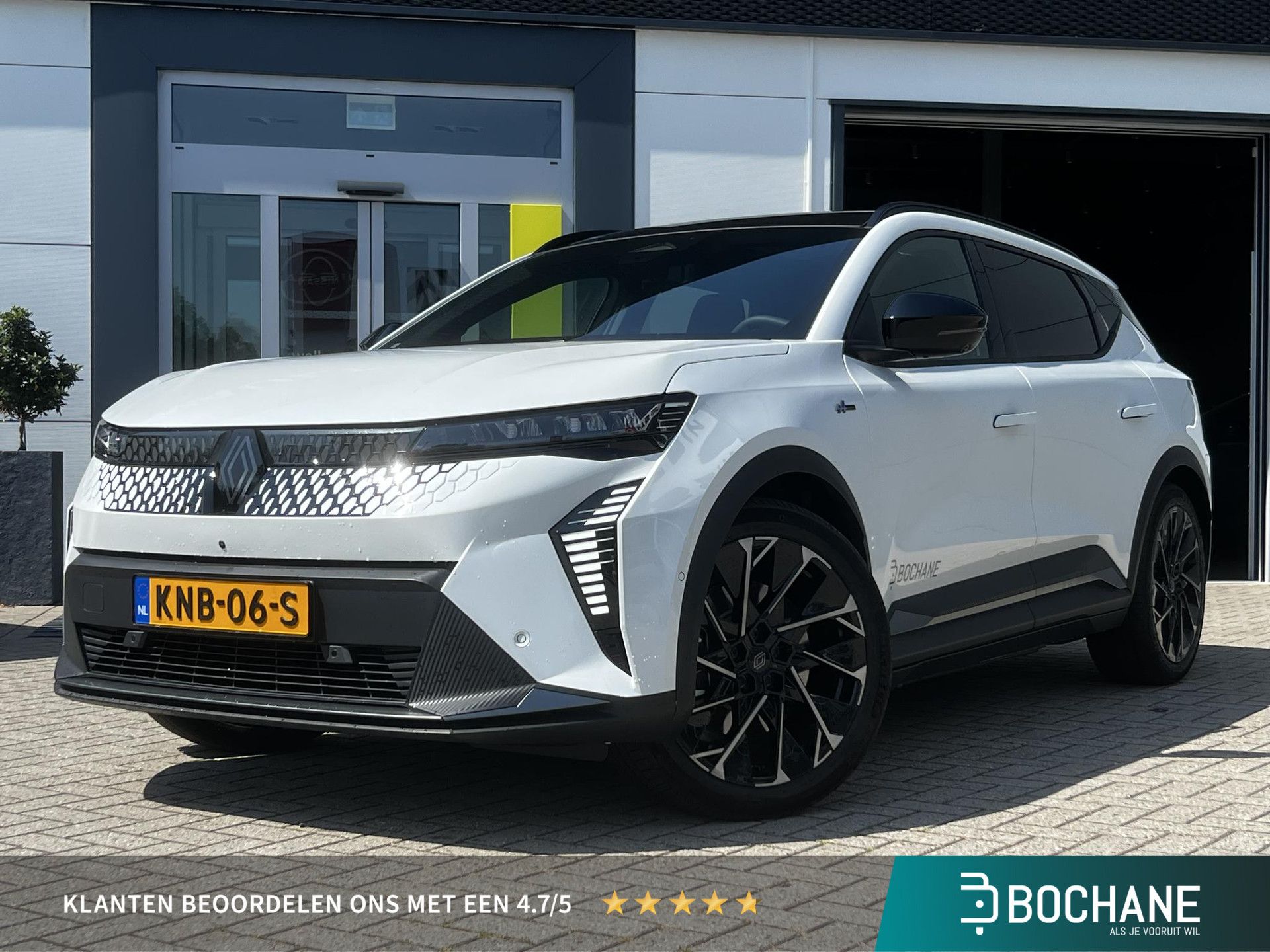 Renault Scénic met kenteken KNB-06-S – vooraanzicht