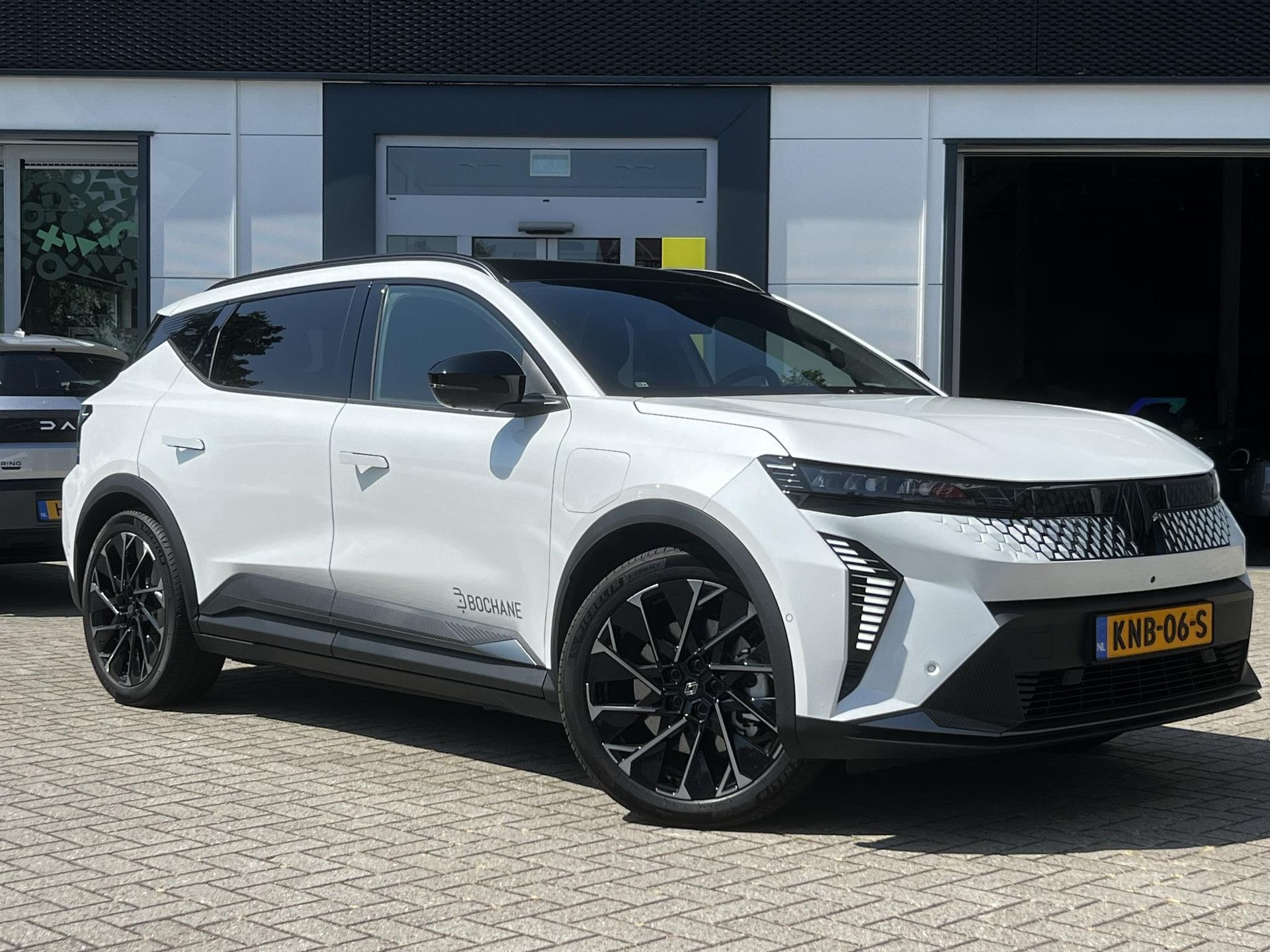 Renault Scénic met kenteken KNB-06-S – detailfoto