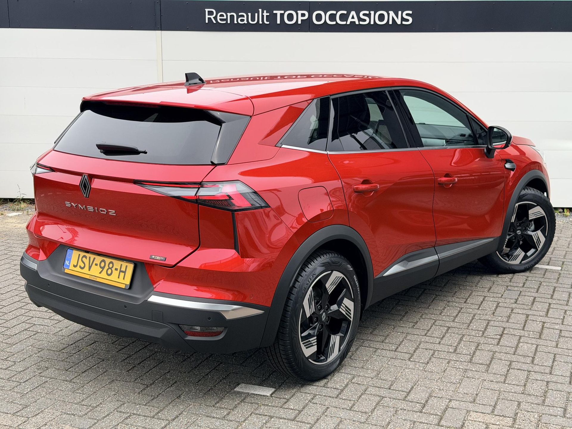 Renault Symbioz met kenteken JSV-98-H – achteraanzicht