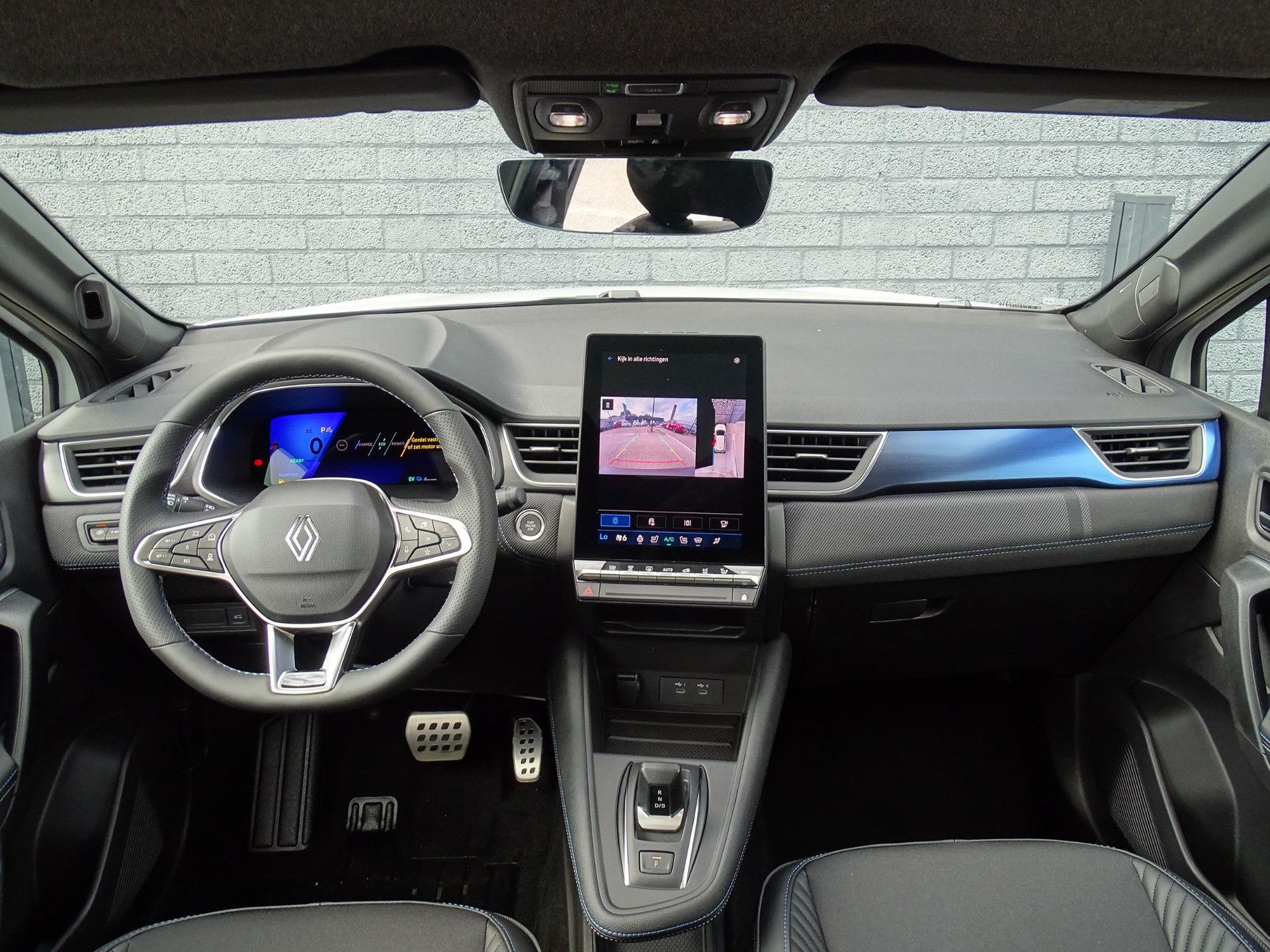Renault Symbioz met kenteken KKG-48-S – interieur