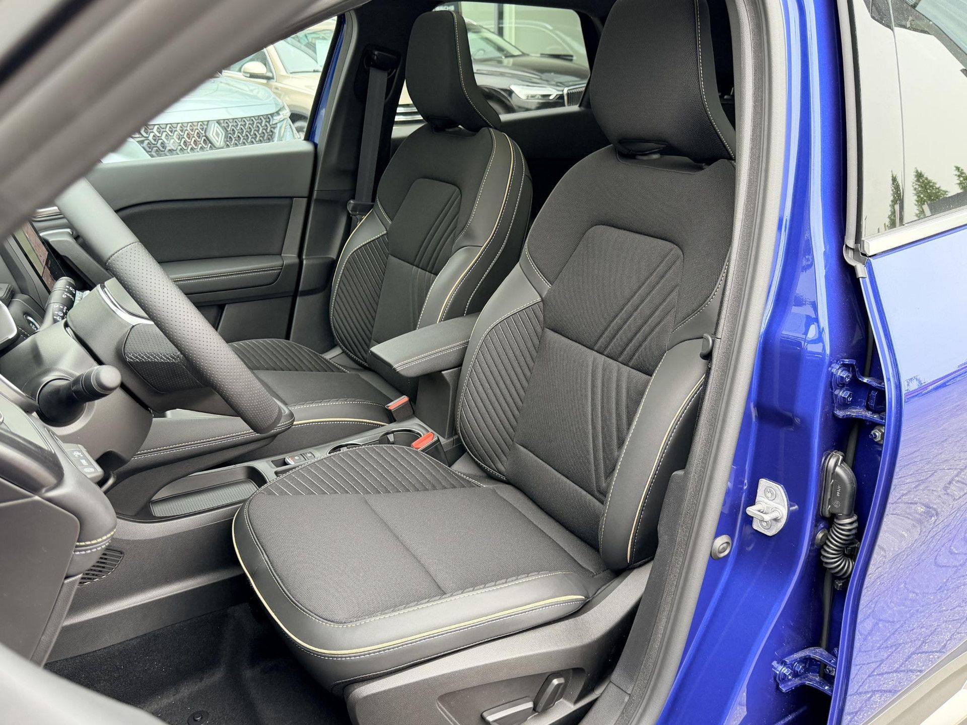 Renault Symbioz met kenteken KKG-50-S – detailfoto