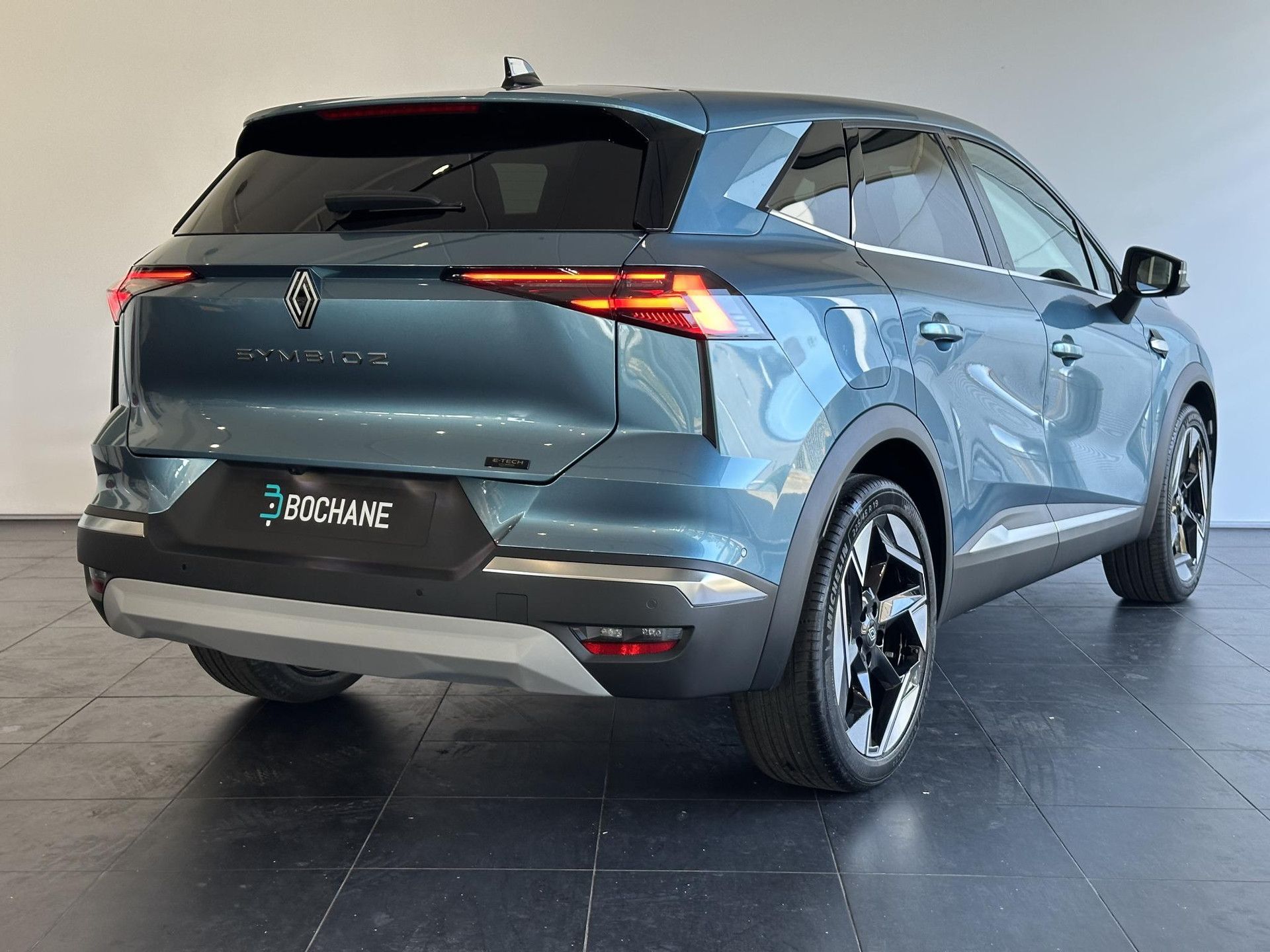 Renault Symbioz met kenteken KKG-56-S – achteraanzicht