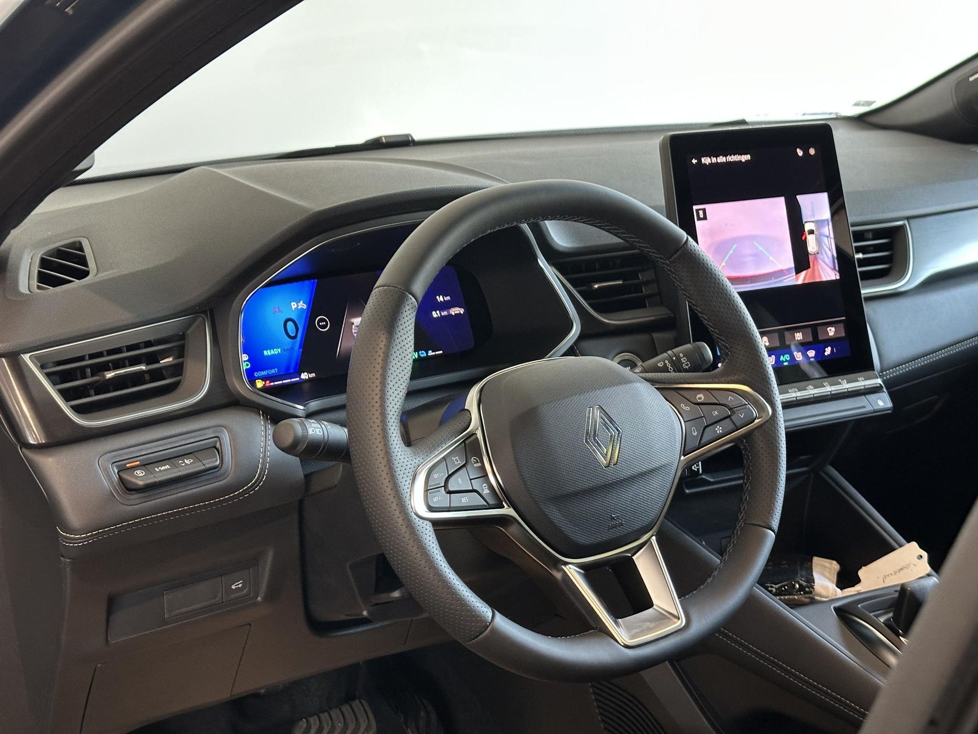 Renault Symbioz met kenteken KKG-56-S – interieur