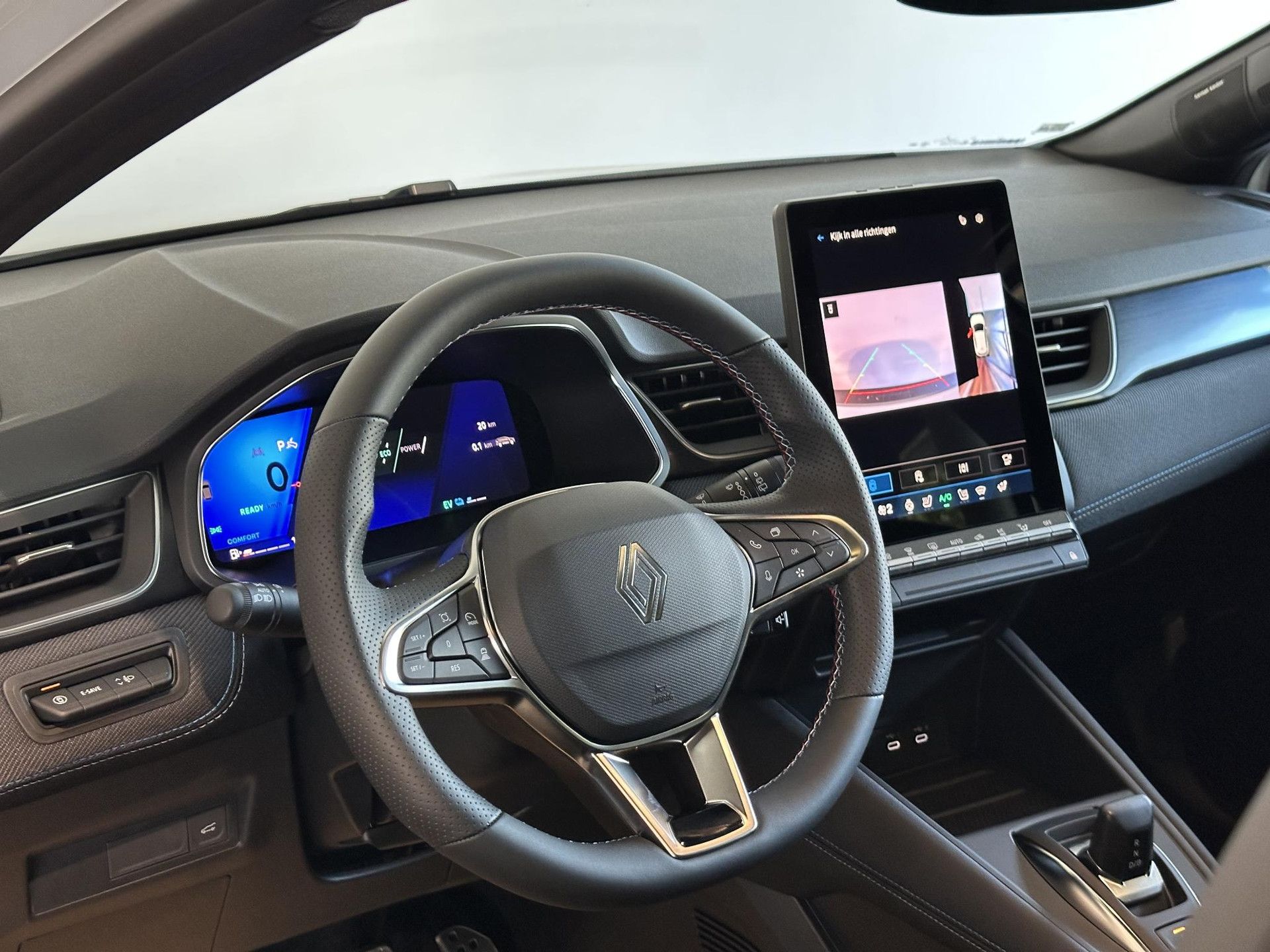Renault Symbioz met kenteken KLT-09-T – interieur