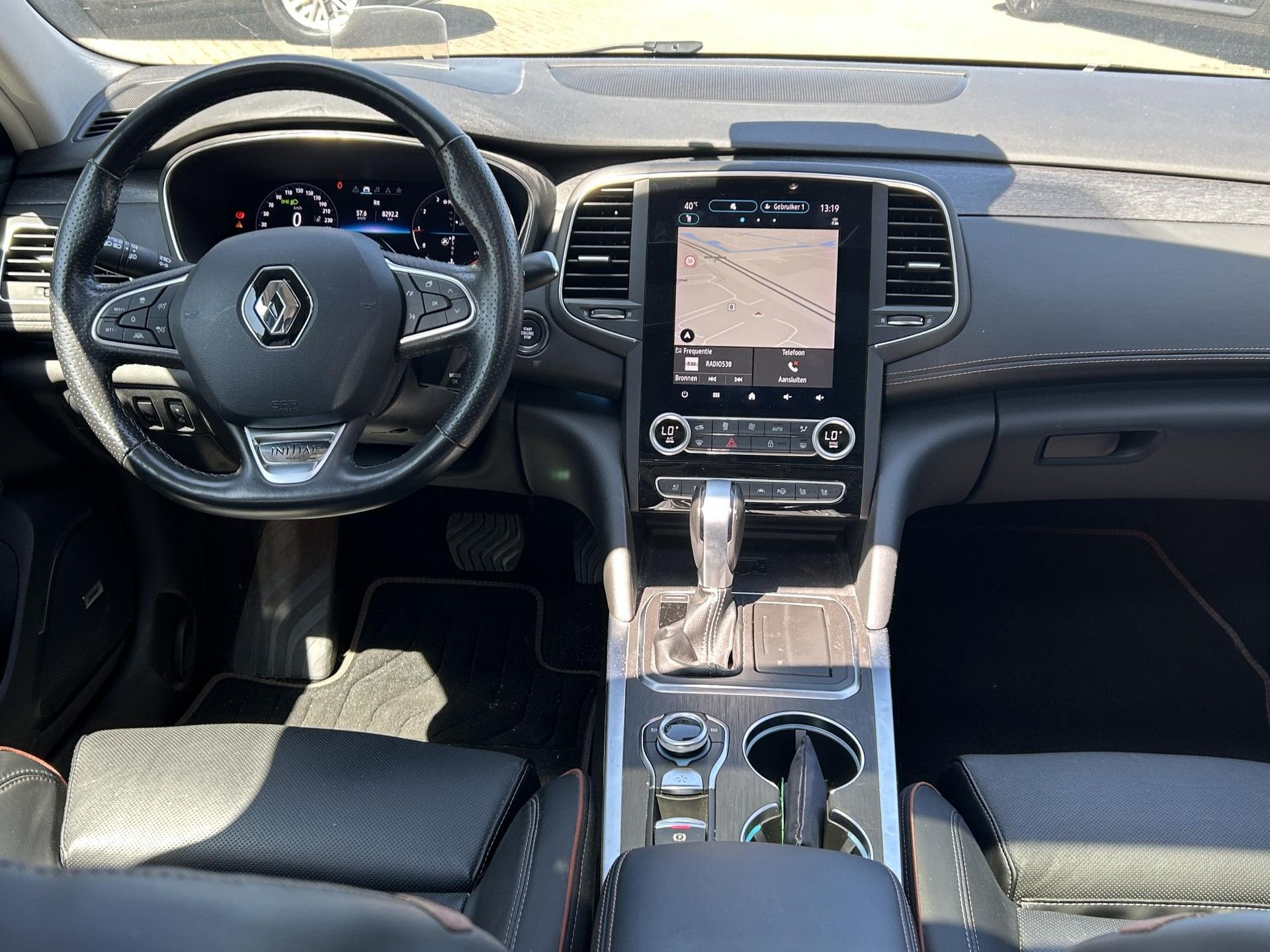 Renault Talisman met kenteken L-189-KH – interieur