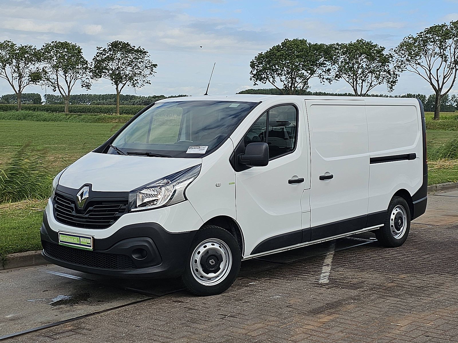 Renault Trafic – achteraanzicht
