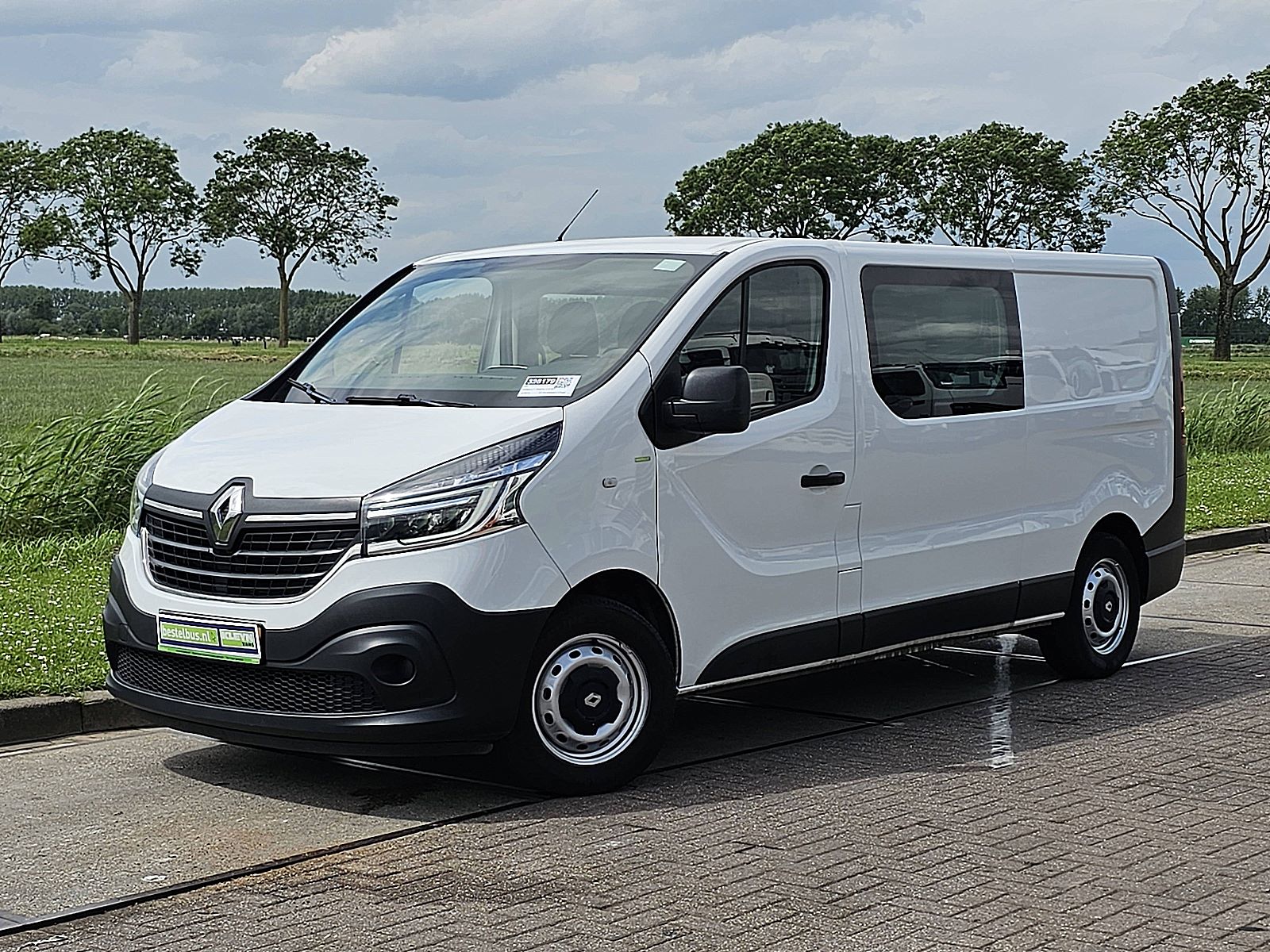 Renault Trafic – achteraanzicht