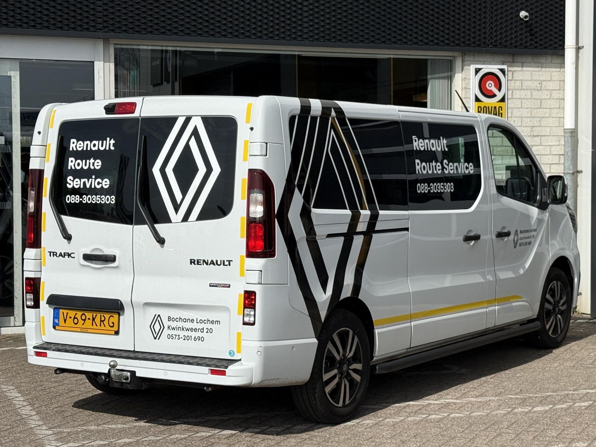 Renault Trafic met kenteken V-69-KRG – detailfoto