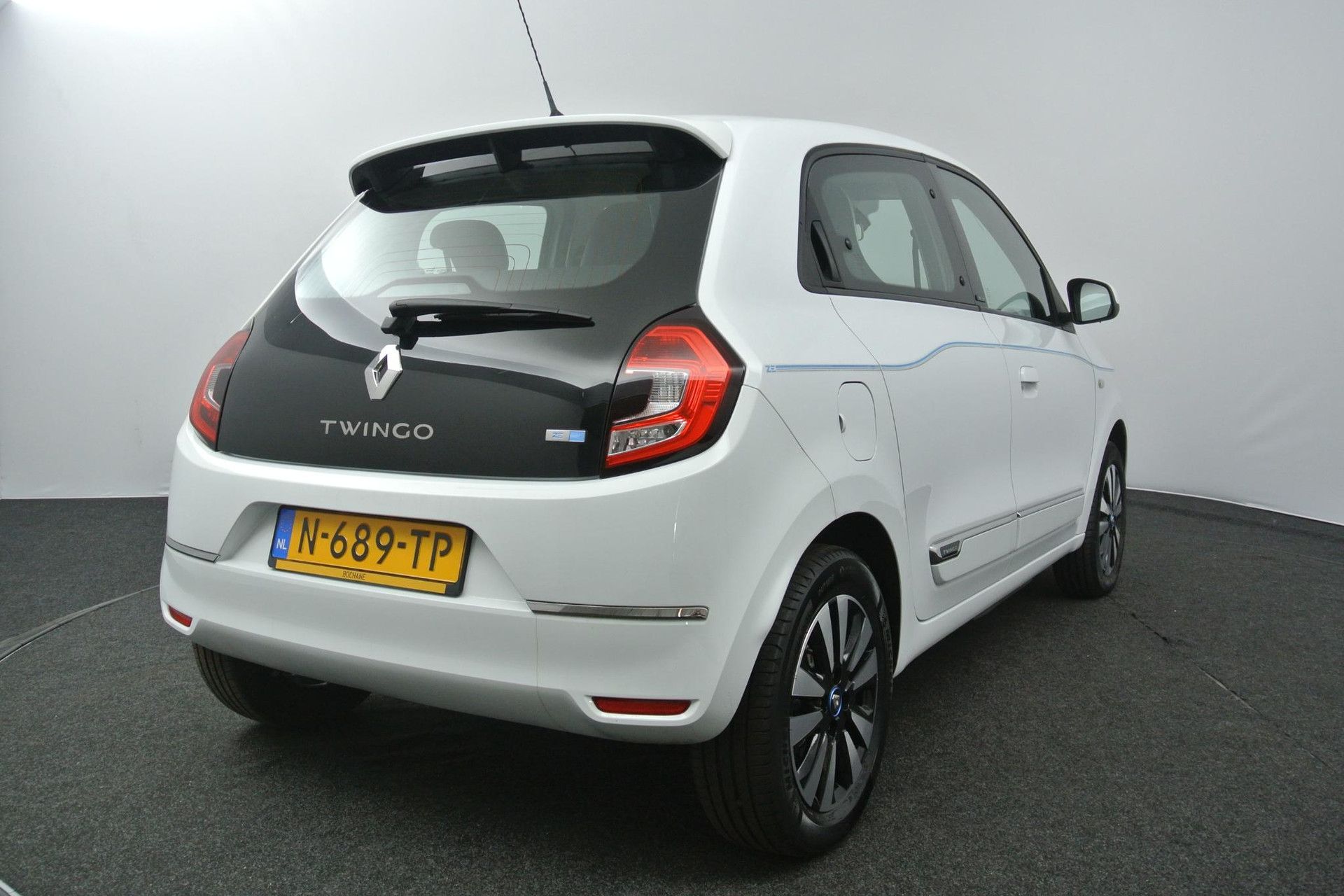 Renault Twingo met kenteken N-689-TP – achteraanzicht