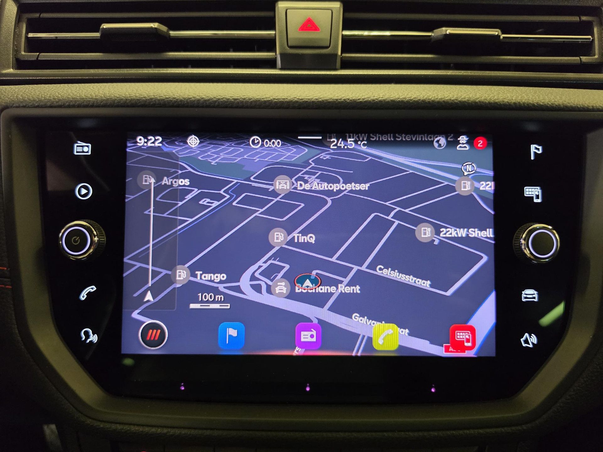 SEAT Ibiza met kenteken L-728-JK – interieur